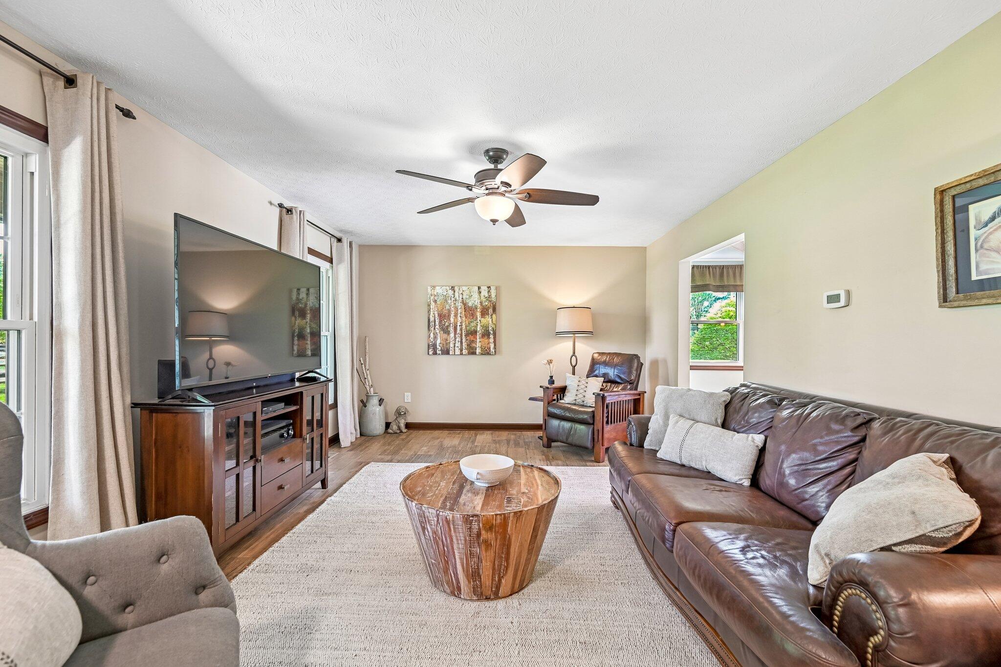 2880 Cheshire Road, Delaware, Ohio 43015