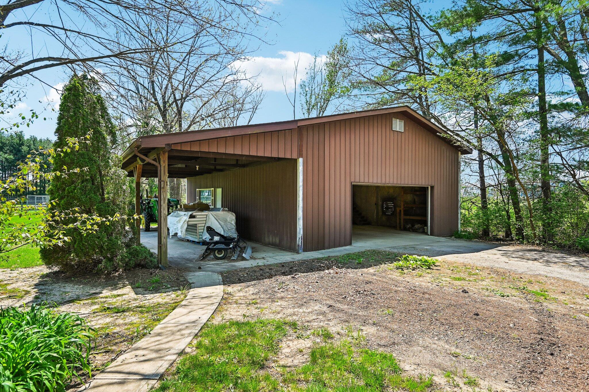 2880 Cheshire Road, Delaware, Ohio 43015