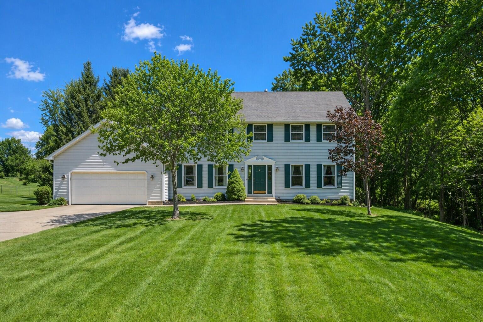 660 Eva Circle, Springfield, Ohio 45504