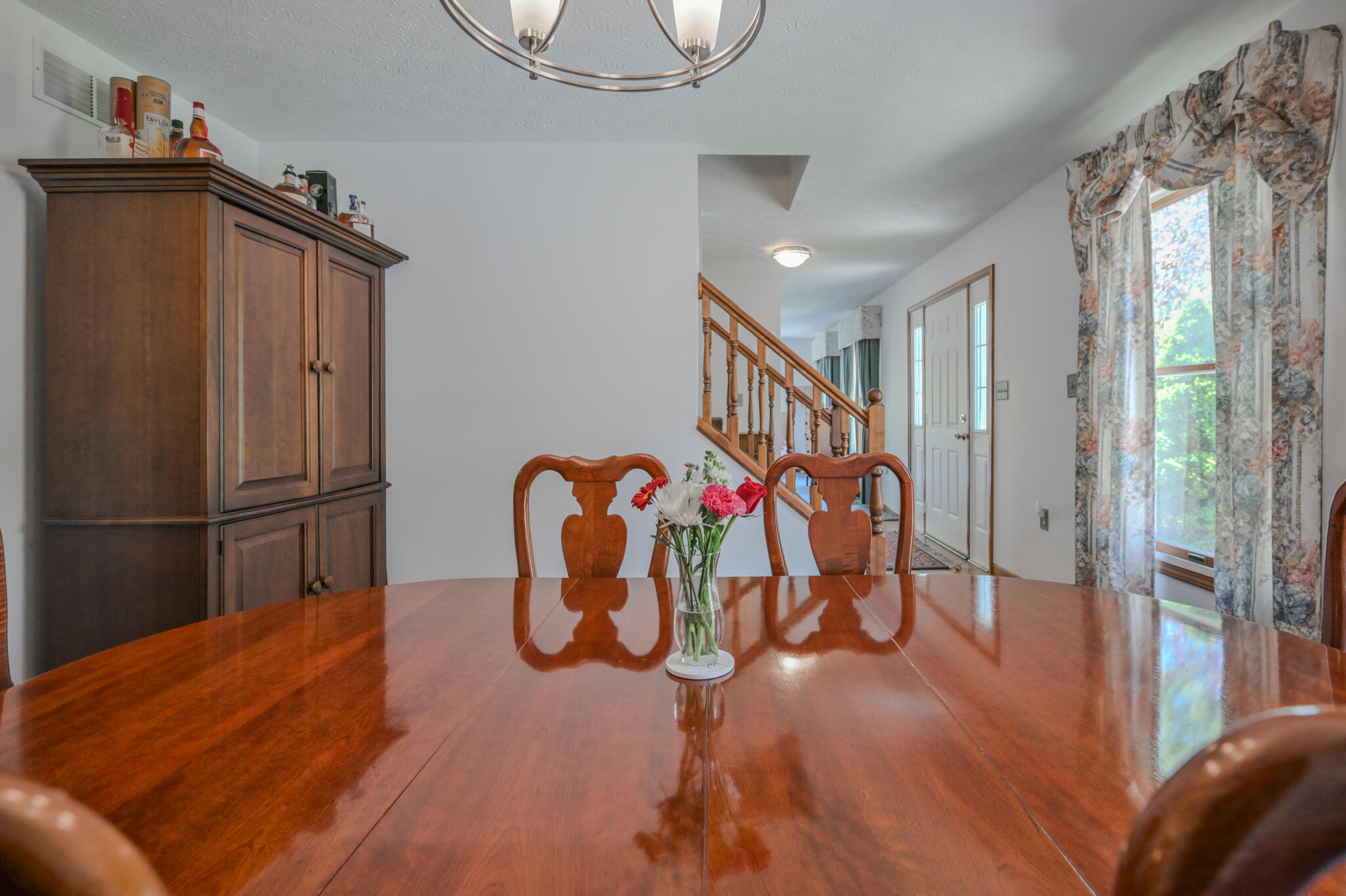 660 Eva Circle, Springfield, Ohio 45504