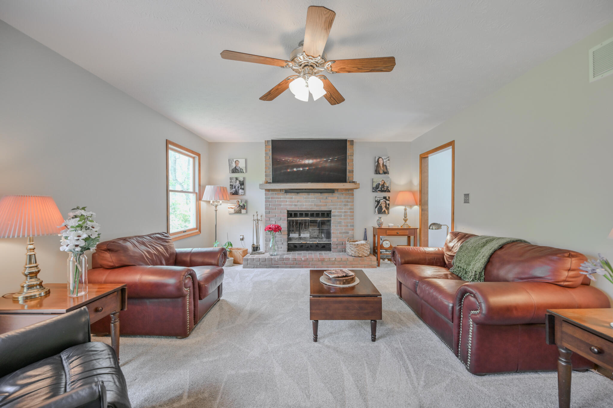 660 Eva Circle, Springfield, Ohio 45504