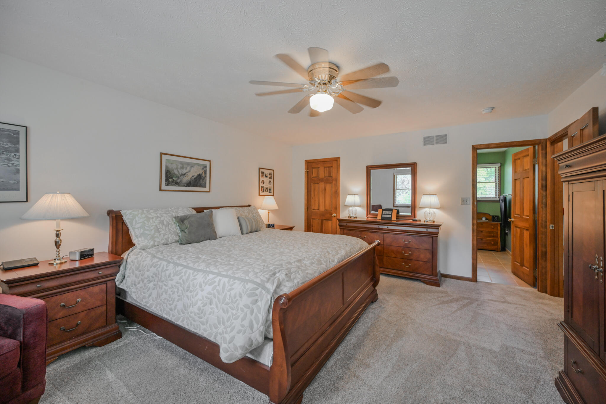 660 Eva Circle, Springfield, Ohio 45504