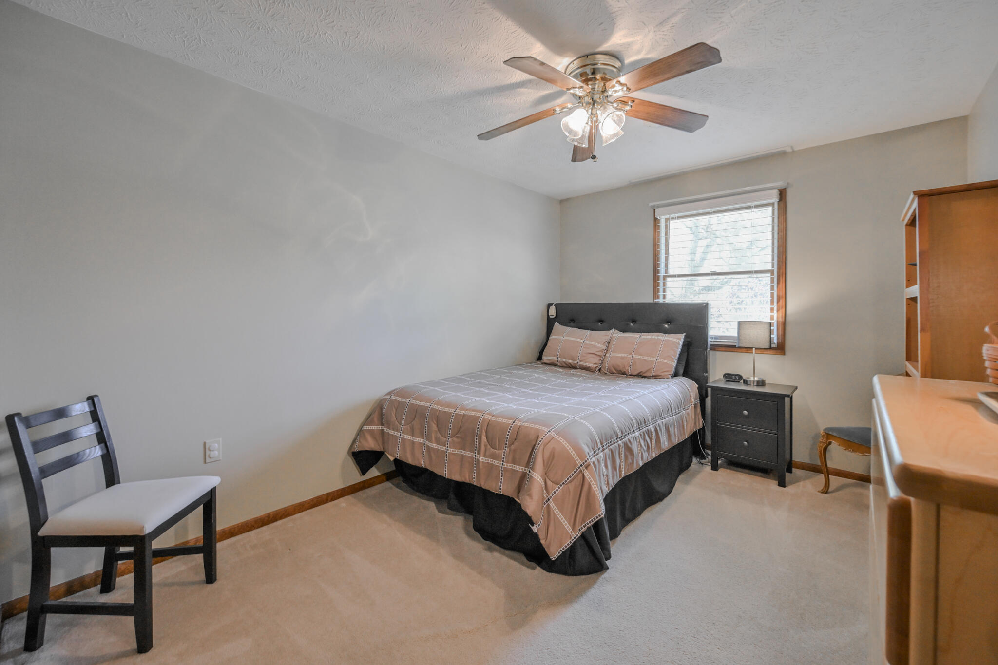 660 Eva Circle, Springfield, Ohio 45504