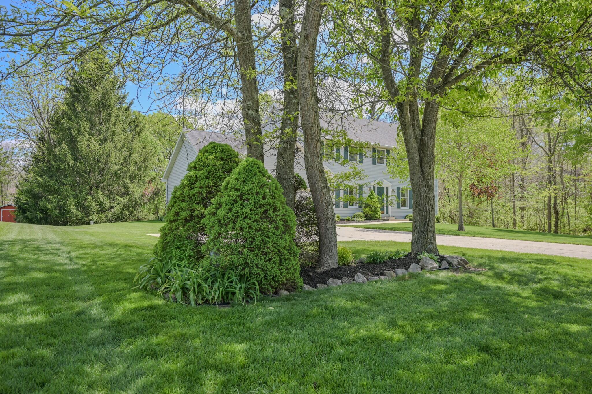 660 Eva Circle, Springfield, Ohio 45504