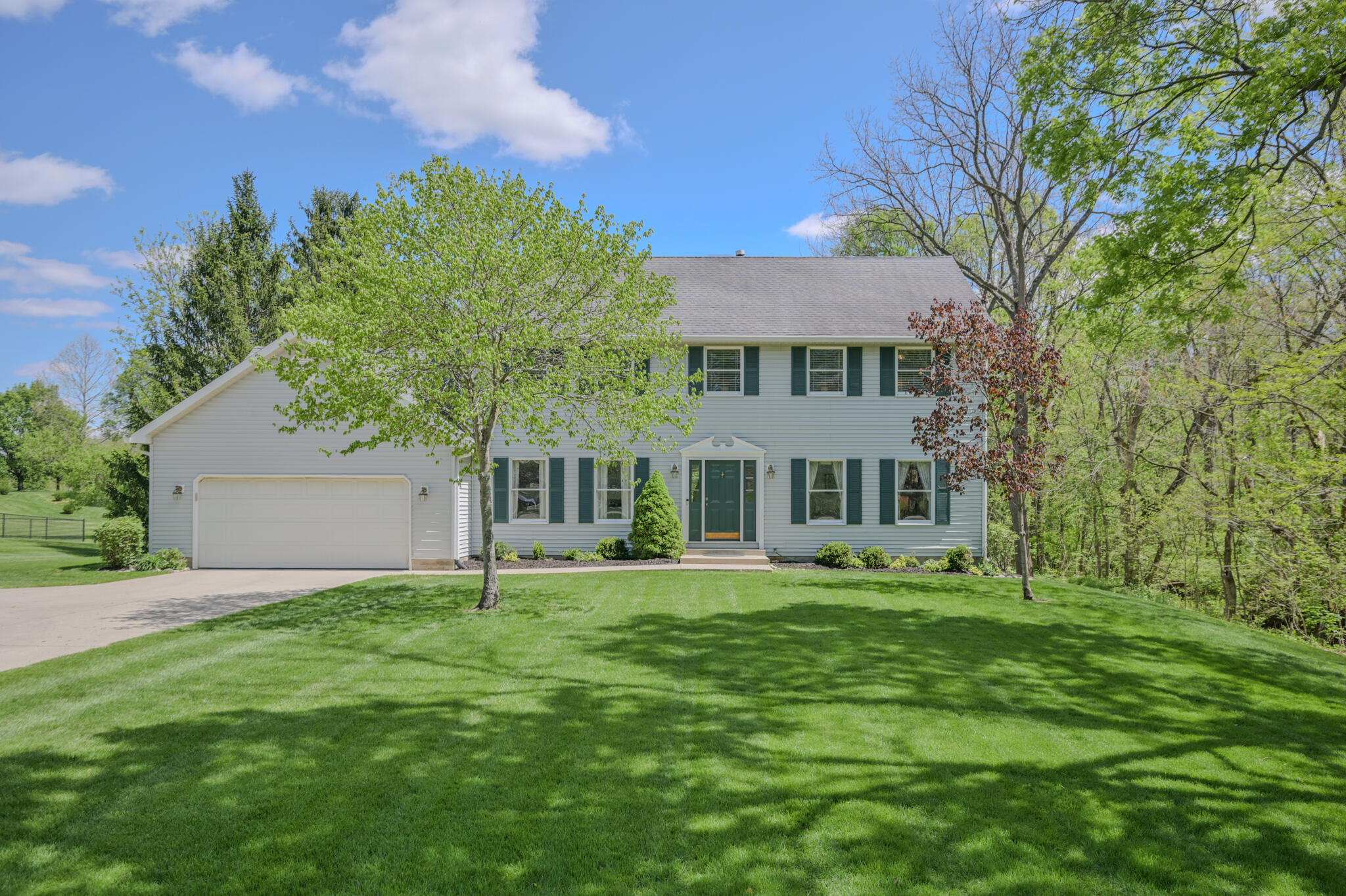 660 Eva Circle, Springfield, Ohio 45504