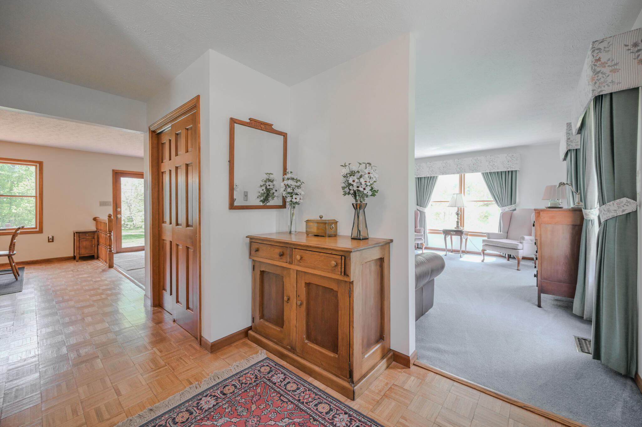 660 Eva Circle, Springfield, Ohio 45504