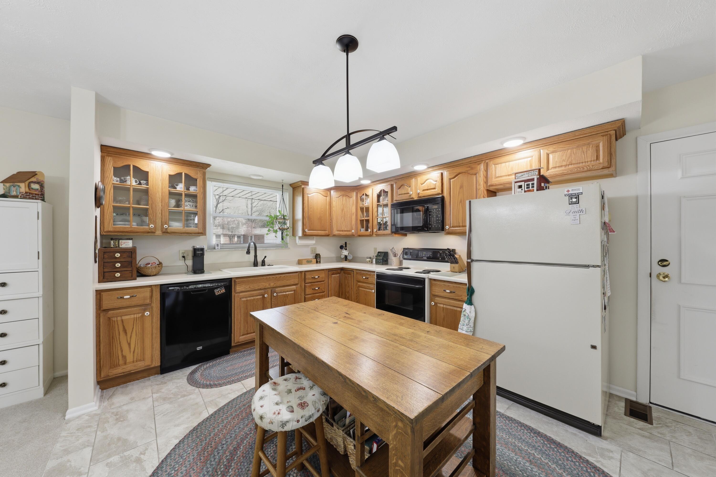 837 Santa Monica Avenue, Springfield, Ohio 45503