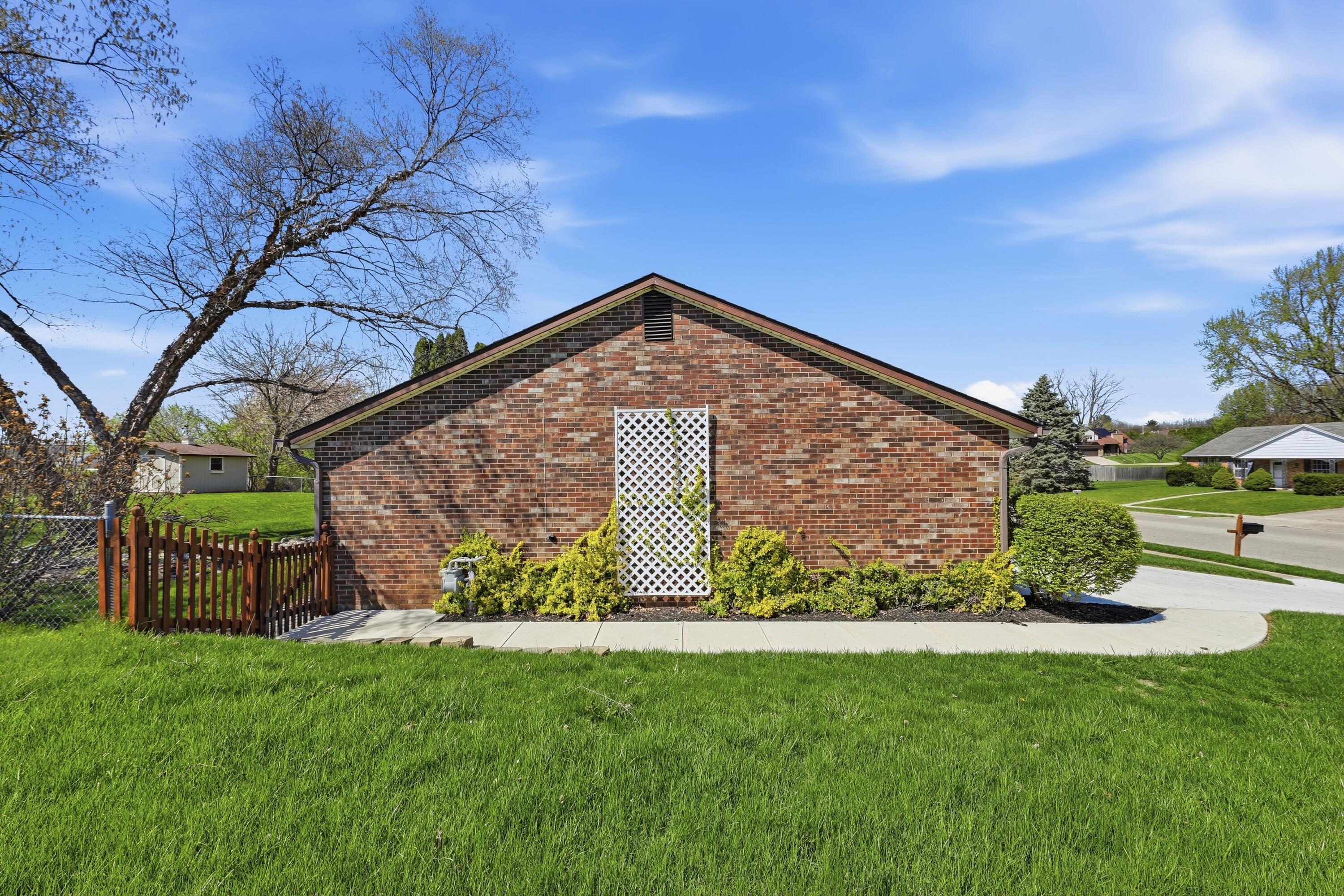 837 Santa Monica Avenue, Springfield, Ohio 45503