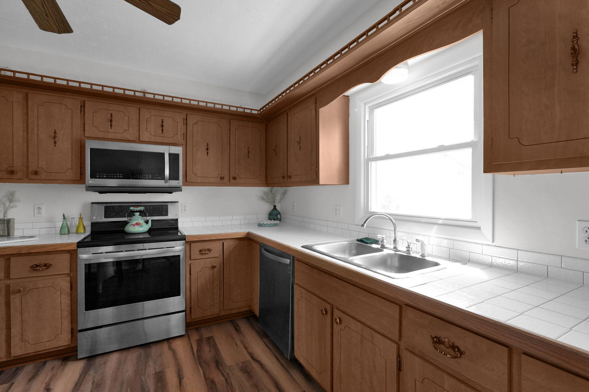 2318 Pawnee Drive, London, Ohio 43140