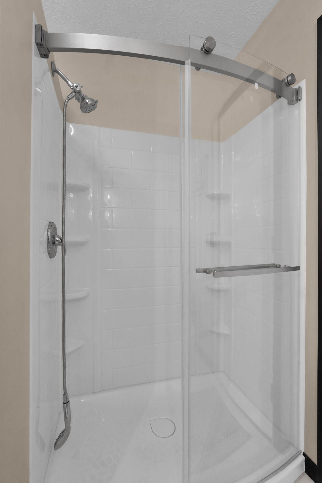 2318 Pawnee Drive, London, Ohio 43140