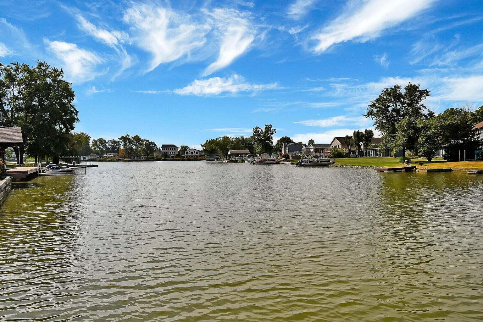 2318 Pawnee Drive, London, Ohio 43140