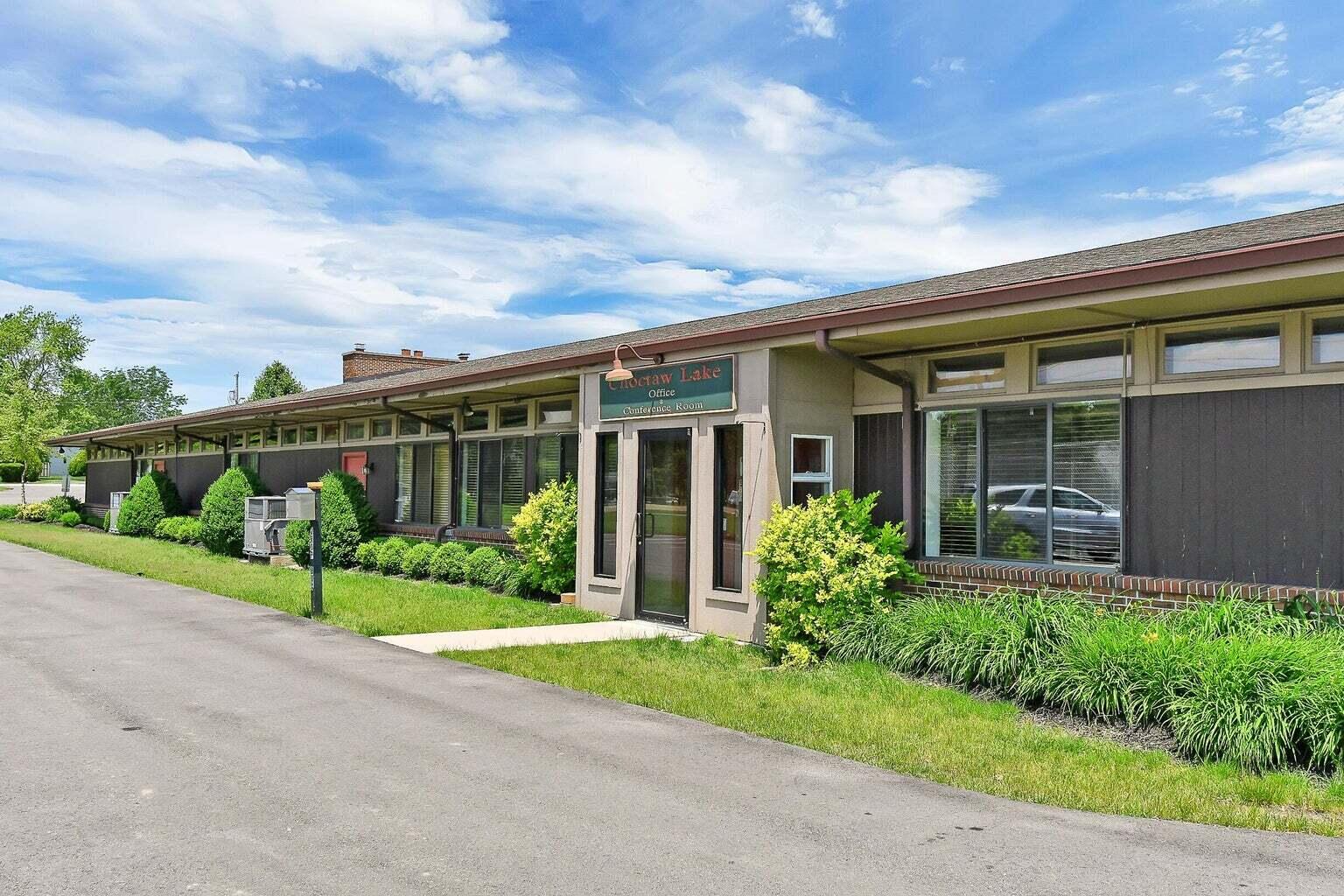 2318 Pawnee Drive, London, Ohio 43140