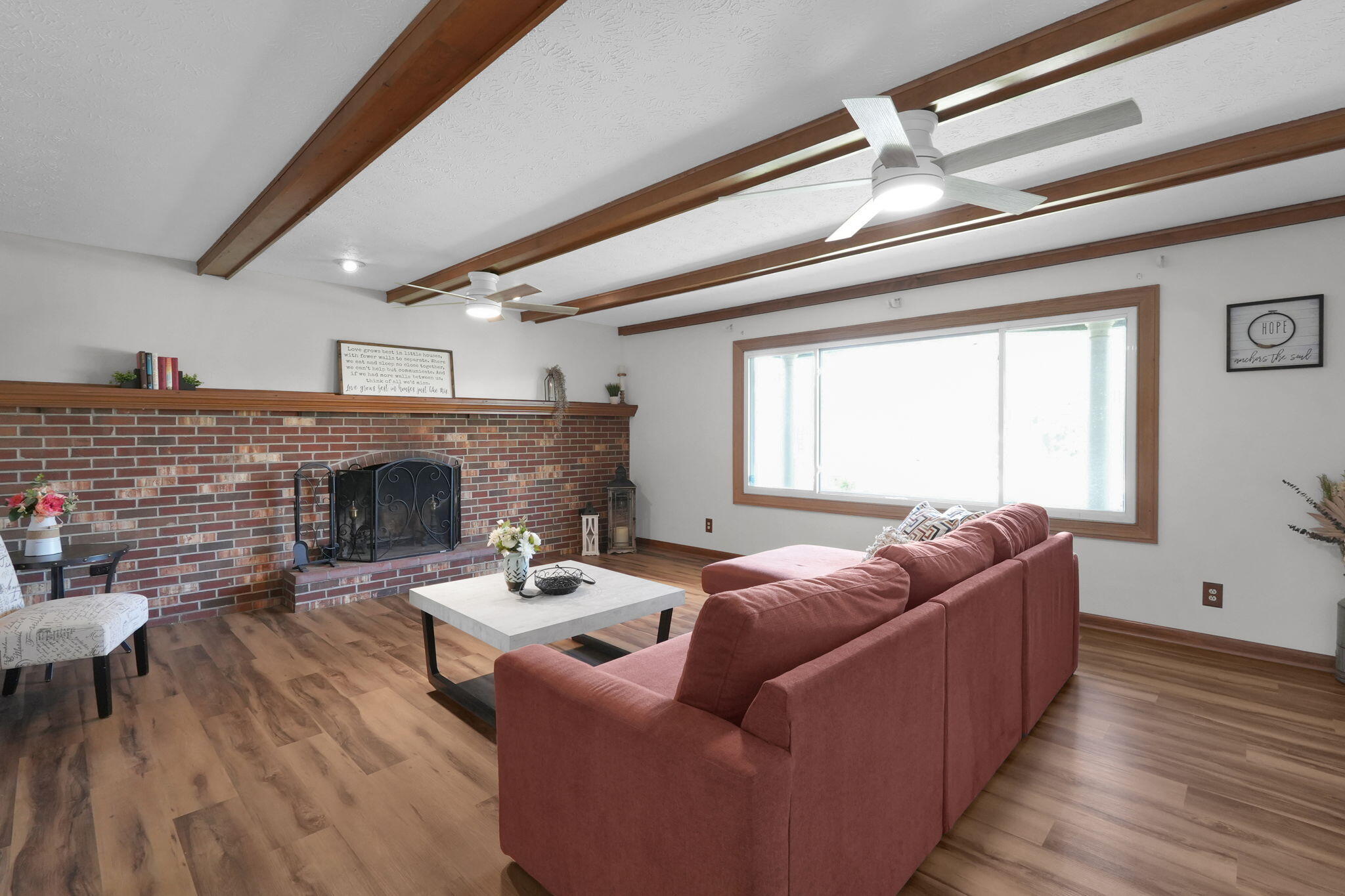 2318 Pawnee Drive, London, Ohio 43140