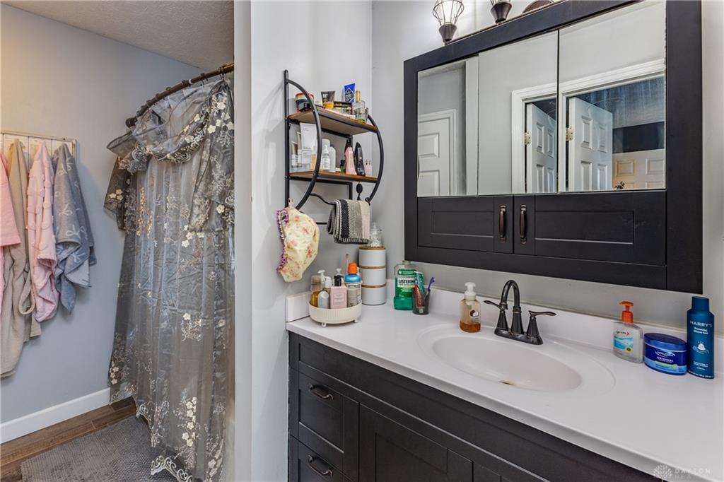 2014 Clearstream Way, Englewood, Ohio 45322