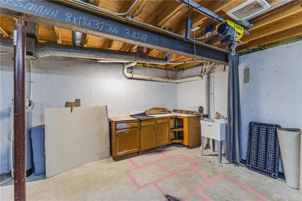 2014 Clearstream Way, Englewood, Ohio 45322