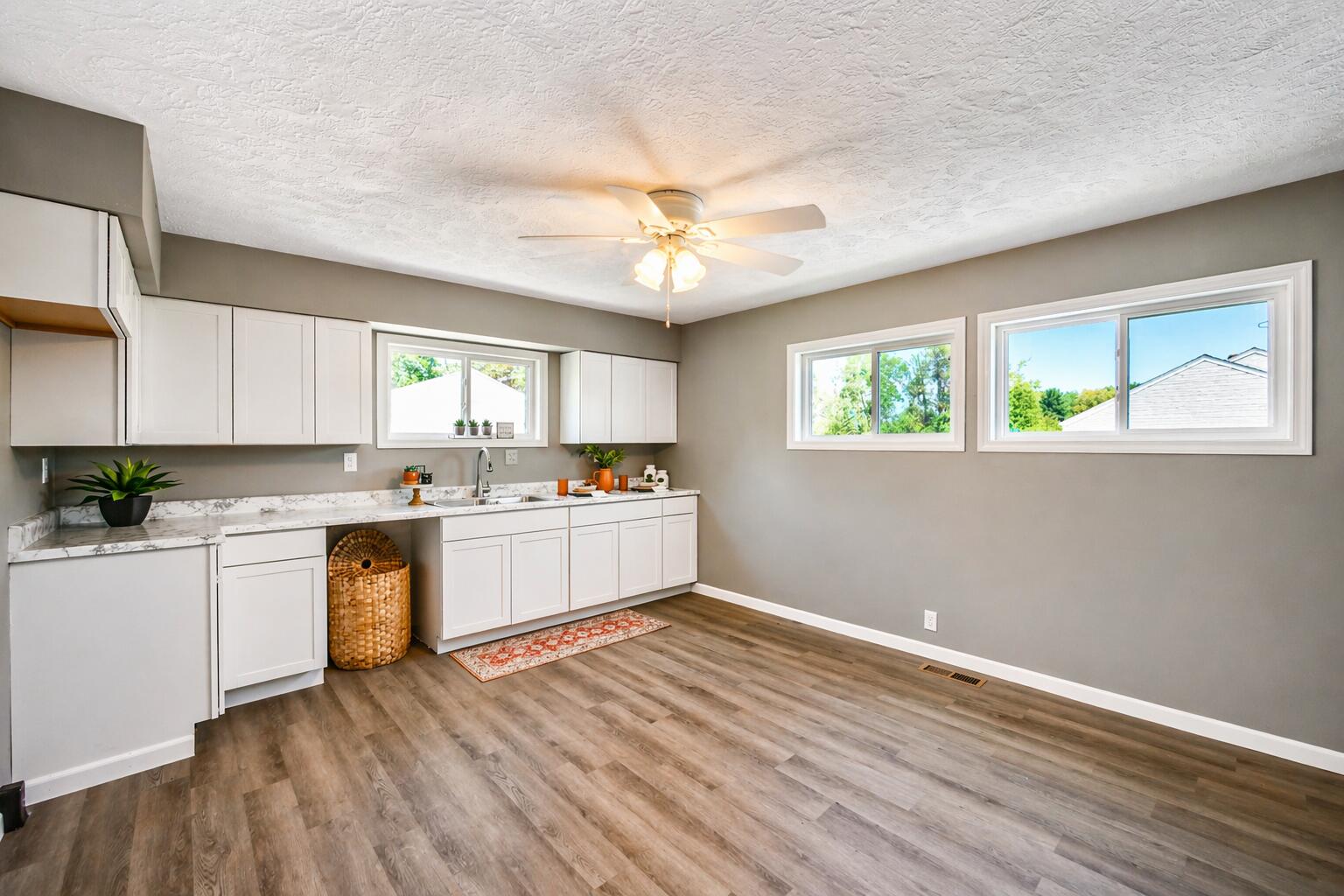 2761 Middle Urbana Road, Springfield, Ohio 45503