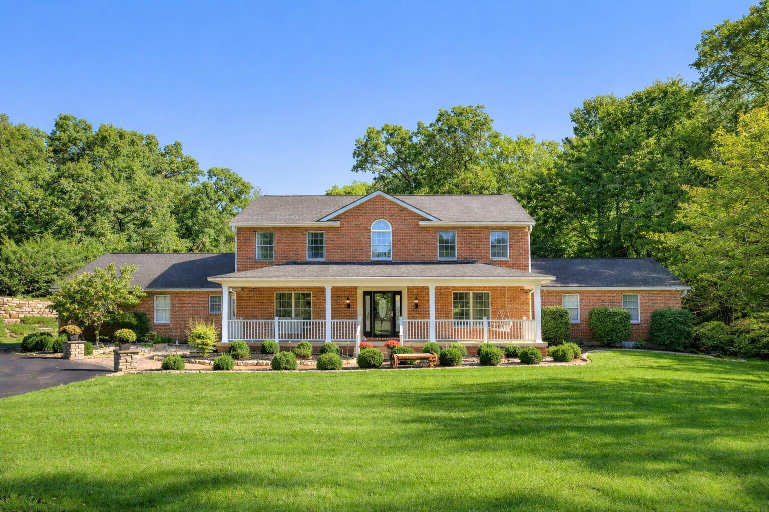 224 Roscommon Drive, Springfield, Ohio 45503