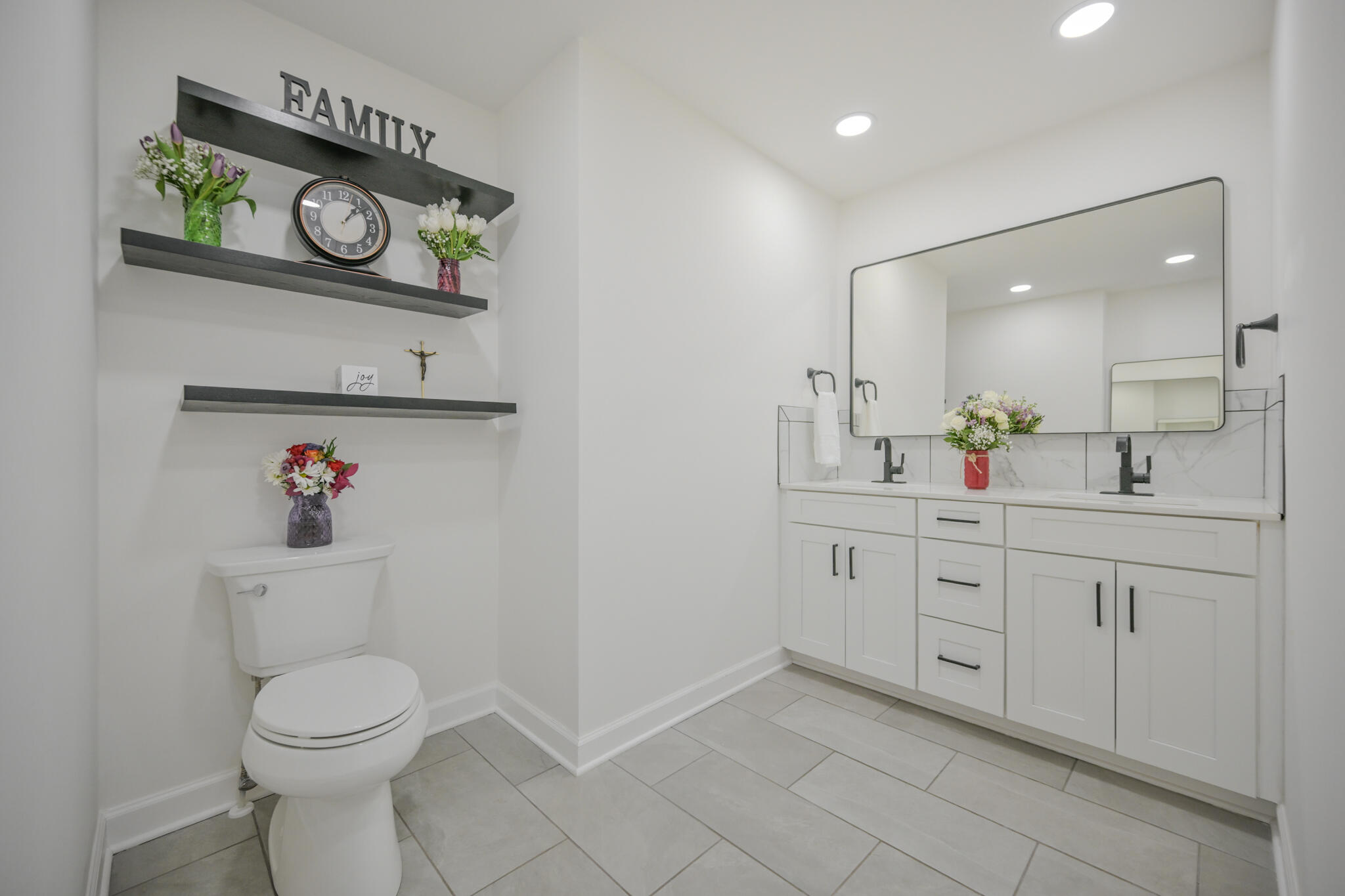 224 Roscommon Drive, Springfield, Ohio 45503