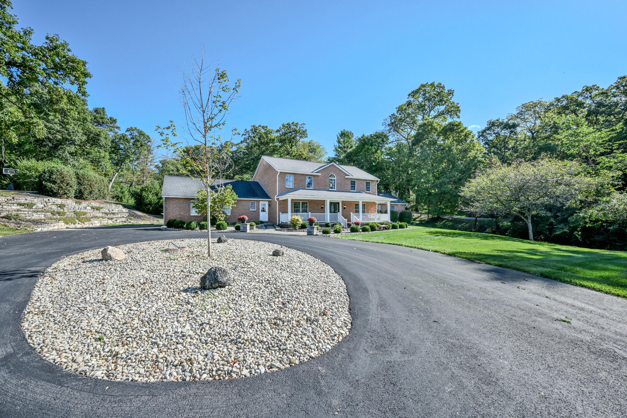 224 Roscommon Drive, Springfield, Ohio 45503