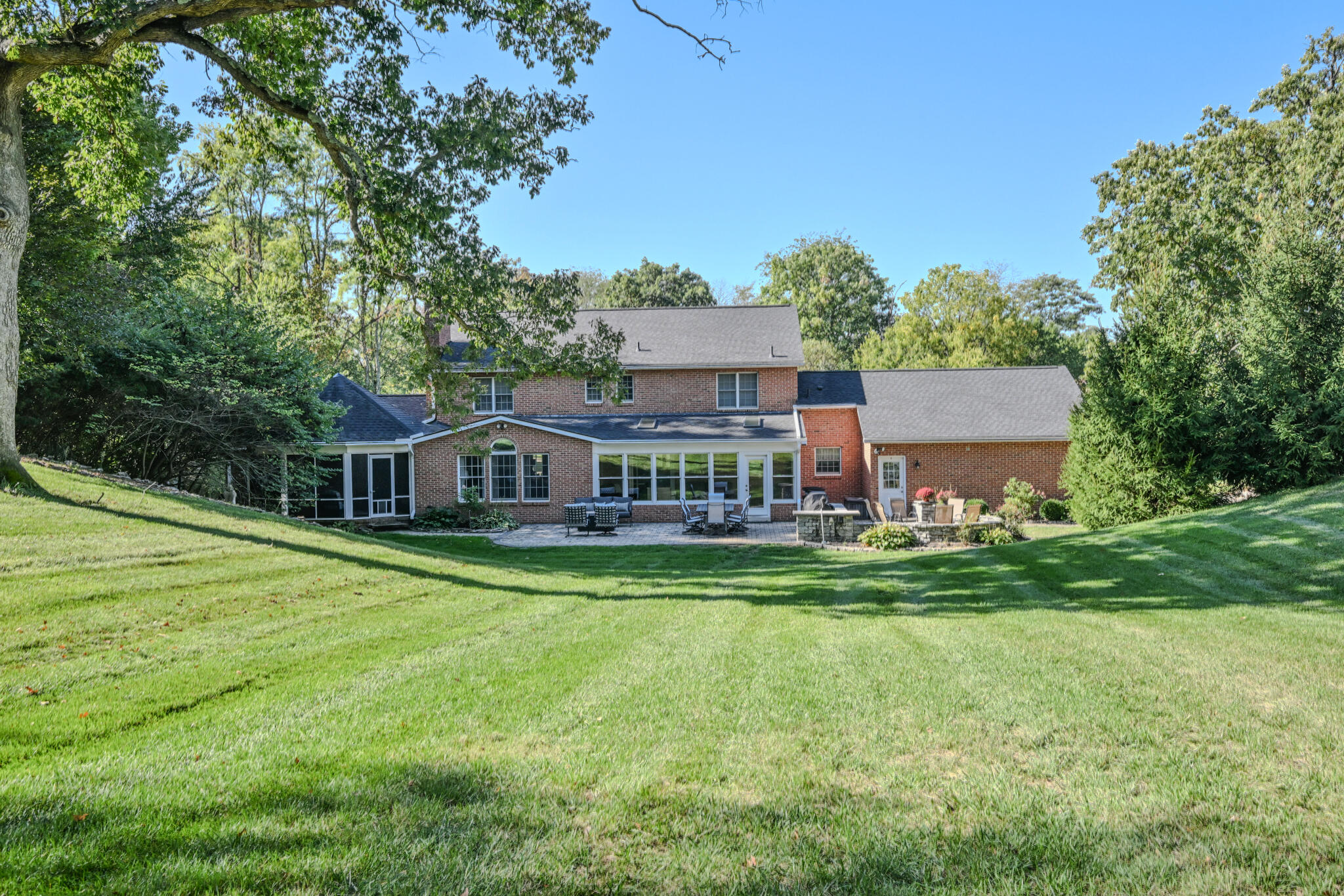 224 Roscommon Drive, Springfield, Ohio 45503