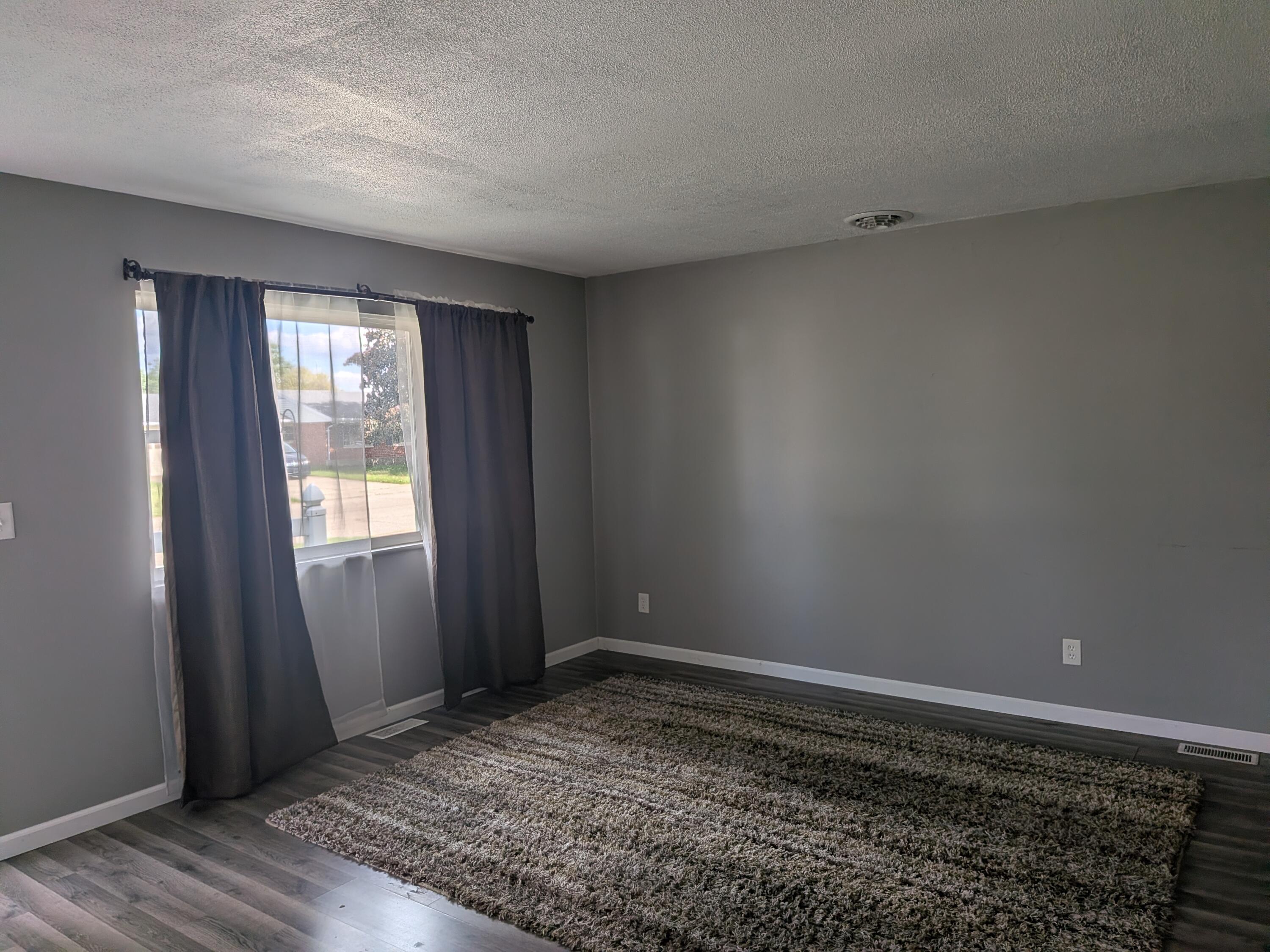 330 Brentwood Avenue, Piqua, Ohio 45356