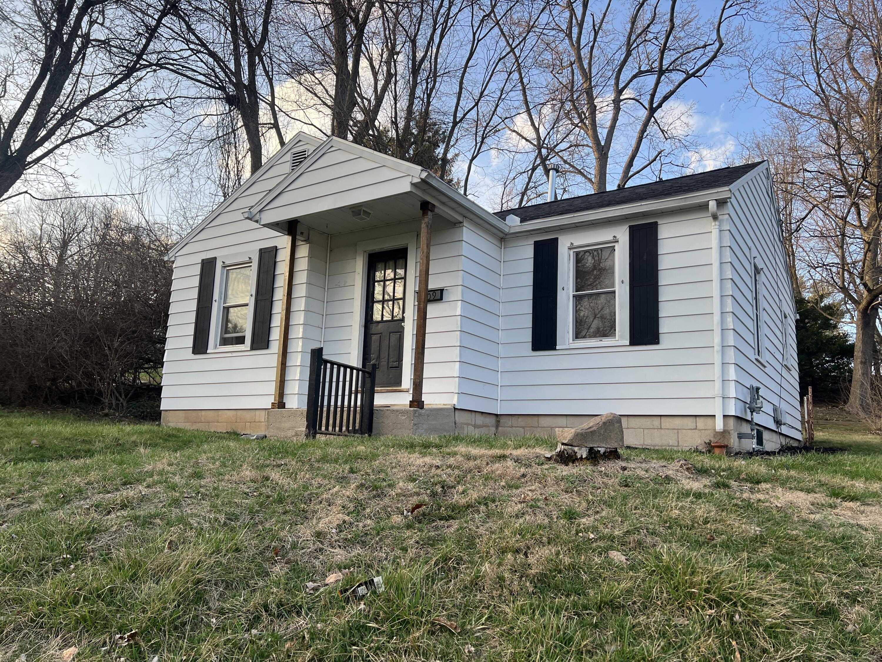 909 Port Jefferson Road, Sidney, Ohio 45365