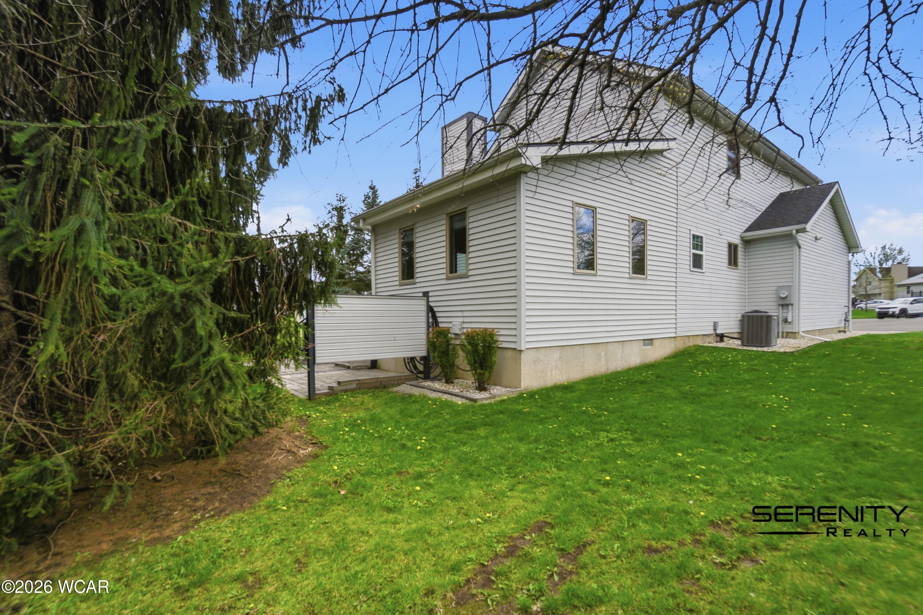 215 White Oaks Court, Russells Point, Ohio