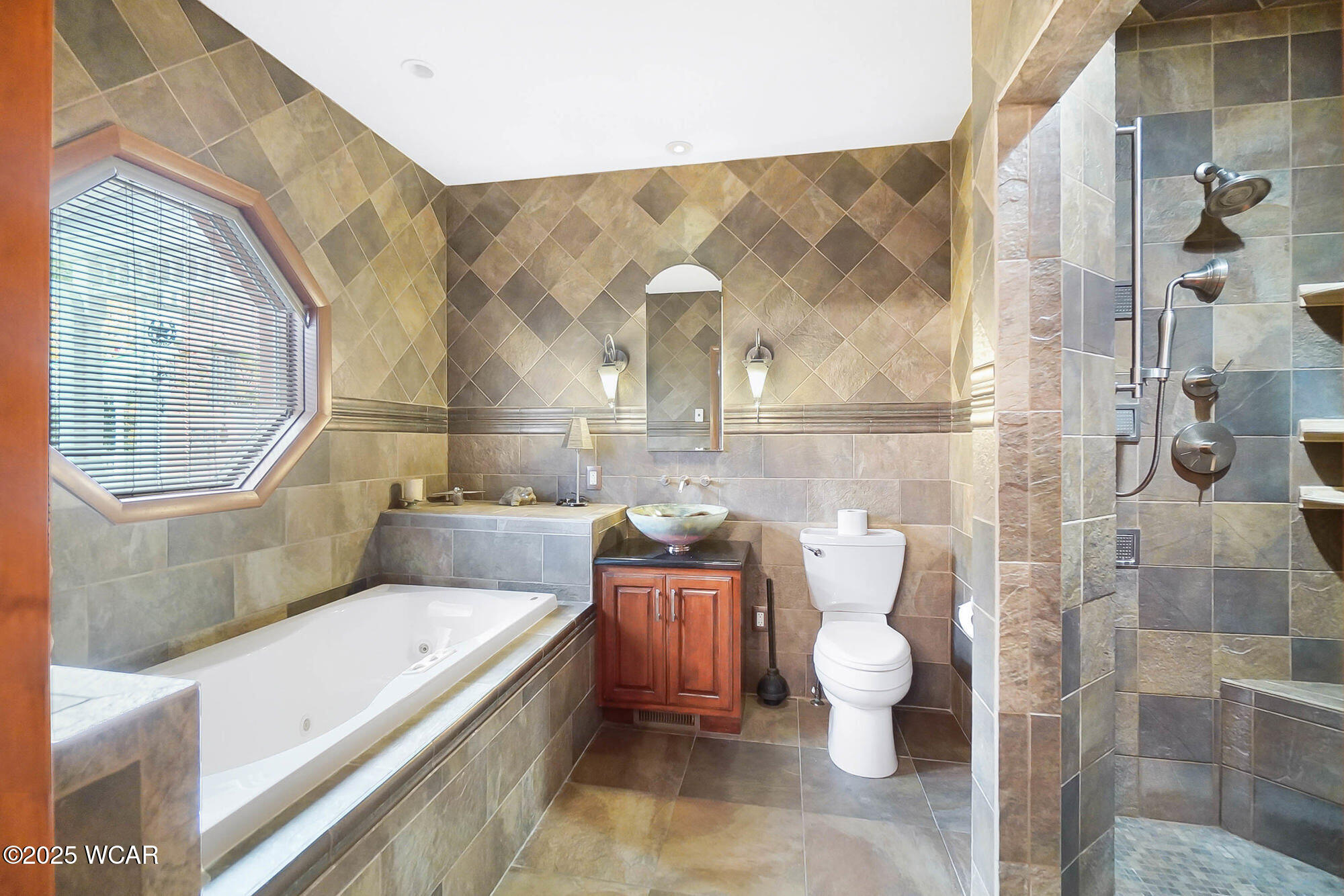 1100 Auglaize Street, Wapakoneta, Ohio