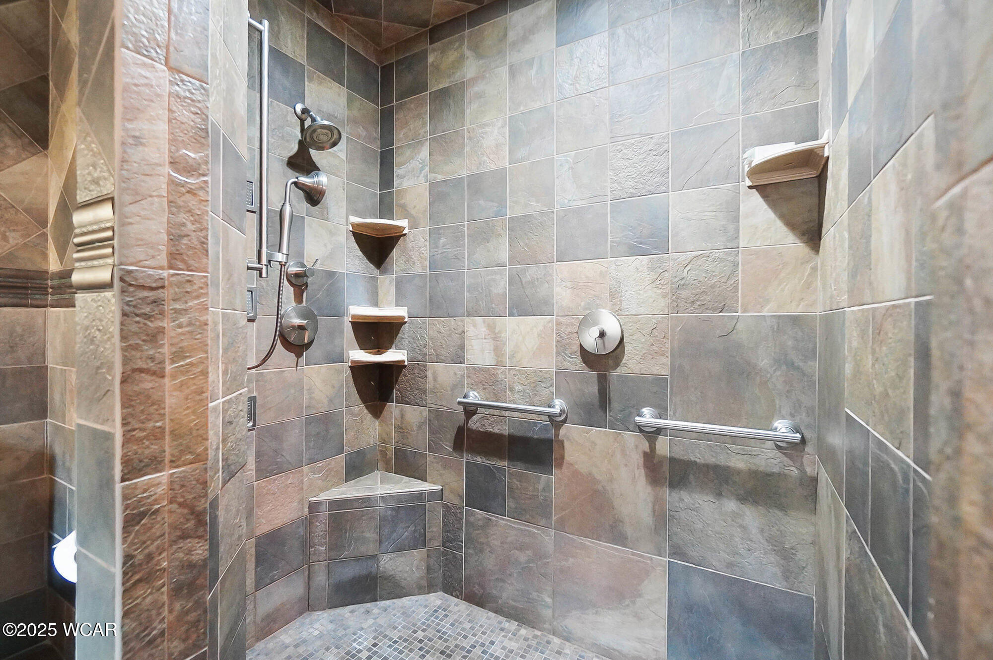 1100 Auglaize Street, Wapakoneta, Ohio