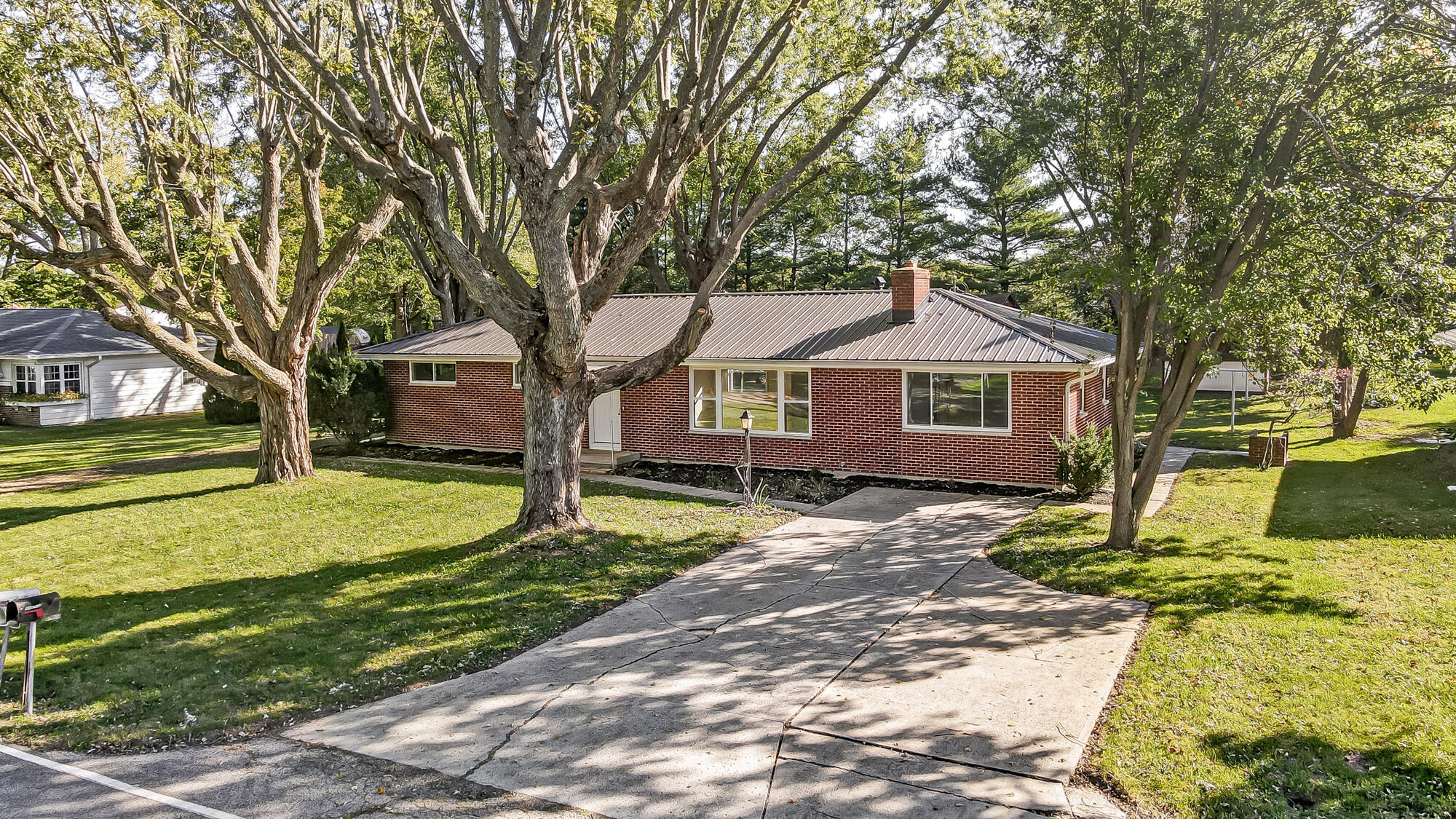 344 Greenacres Drive, Springfield, Ohio 45504