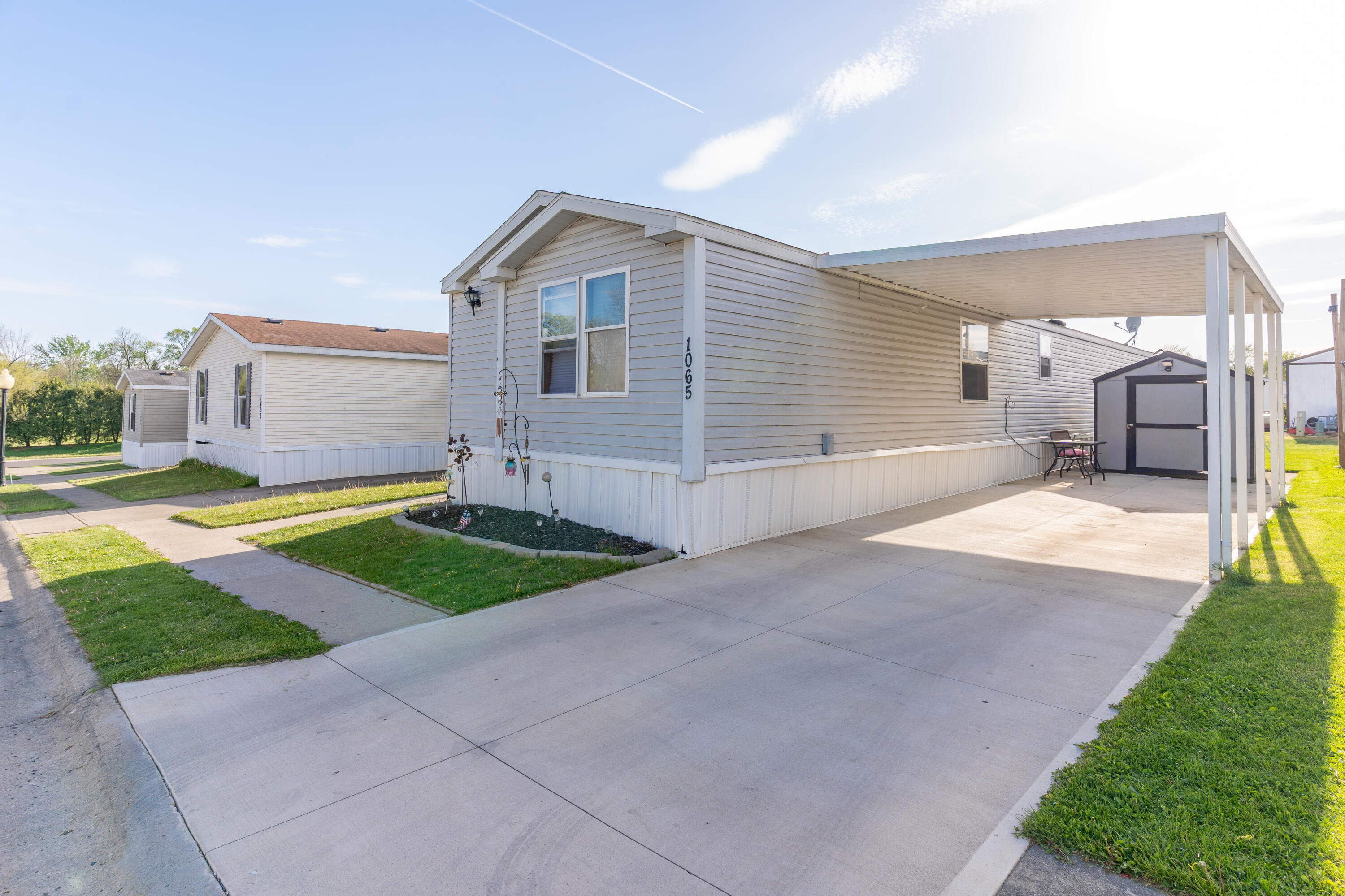 1065 Hazel Nut Lane, Sidney, Ohio 45365