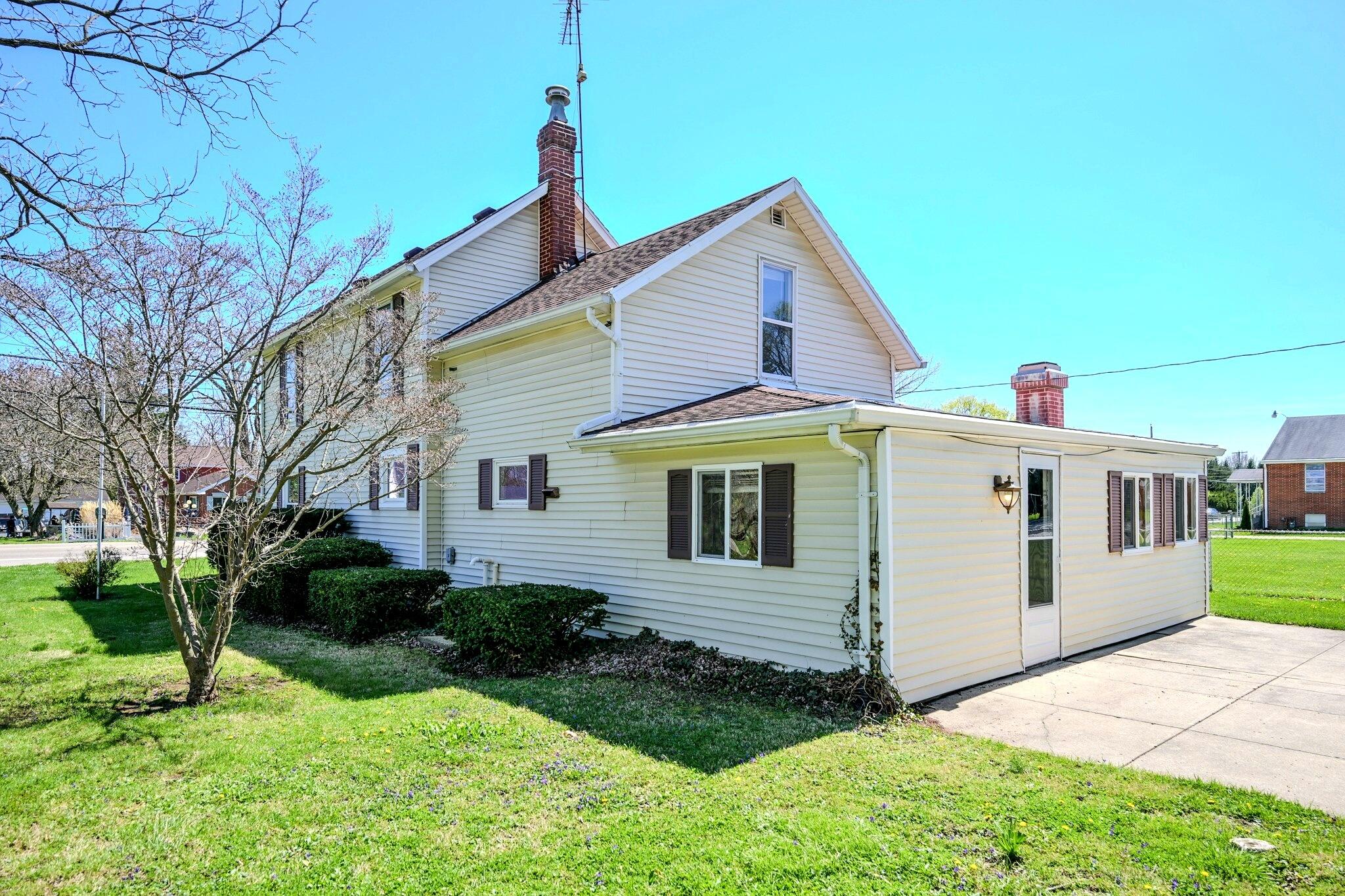 3057 Springfield-Xenia Road, Springfield, Ohio 45506