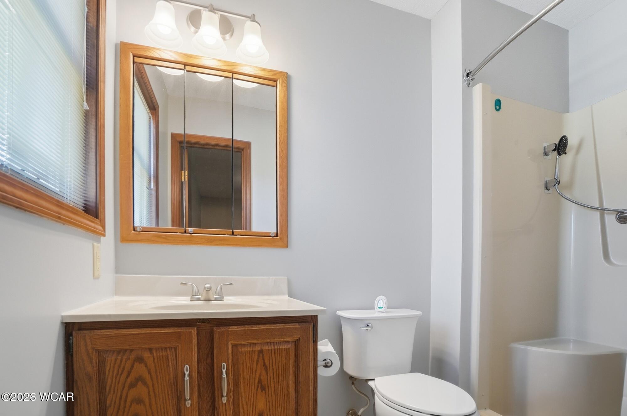 833 Glyncrest Drive, Wapakoneta, Ohio