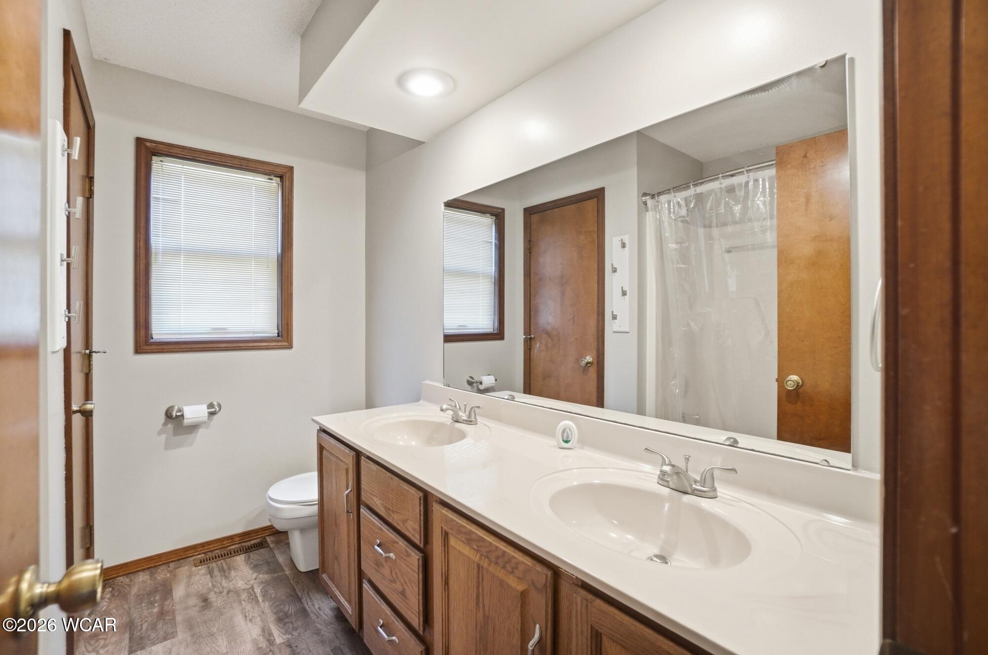 833 Glyncrest Drive, Wapakoneta, Ohio