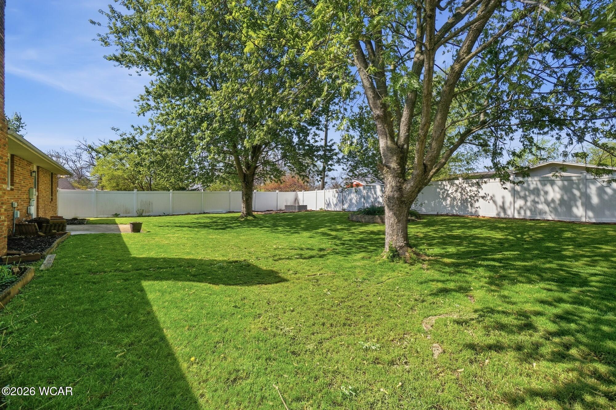 833 Glyncrest Drive, Wapakoneta, Ohio