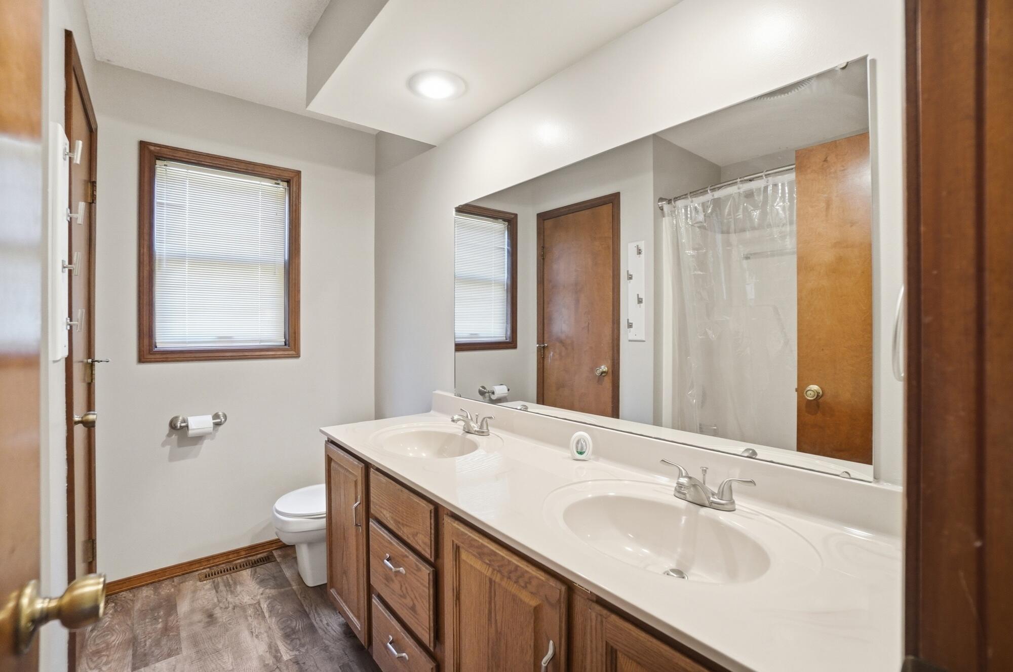 833 Glyncrest Drive, Wapakoneta, Ohio 45895