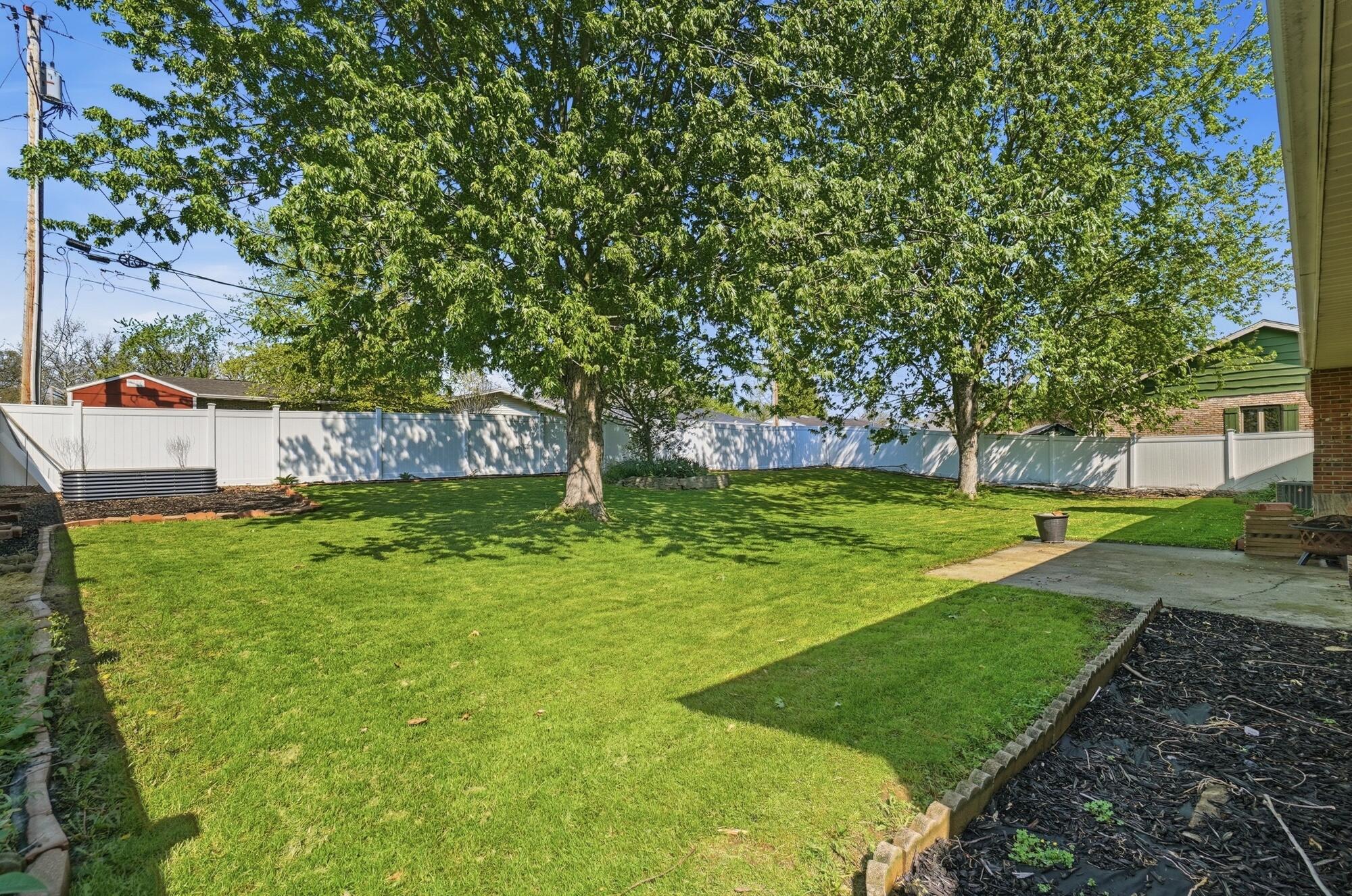 833 Glyncrest Drive, Wapakoneta, Ohio 45895