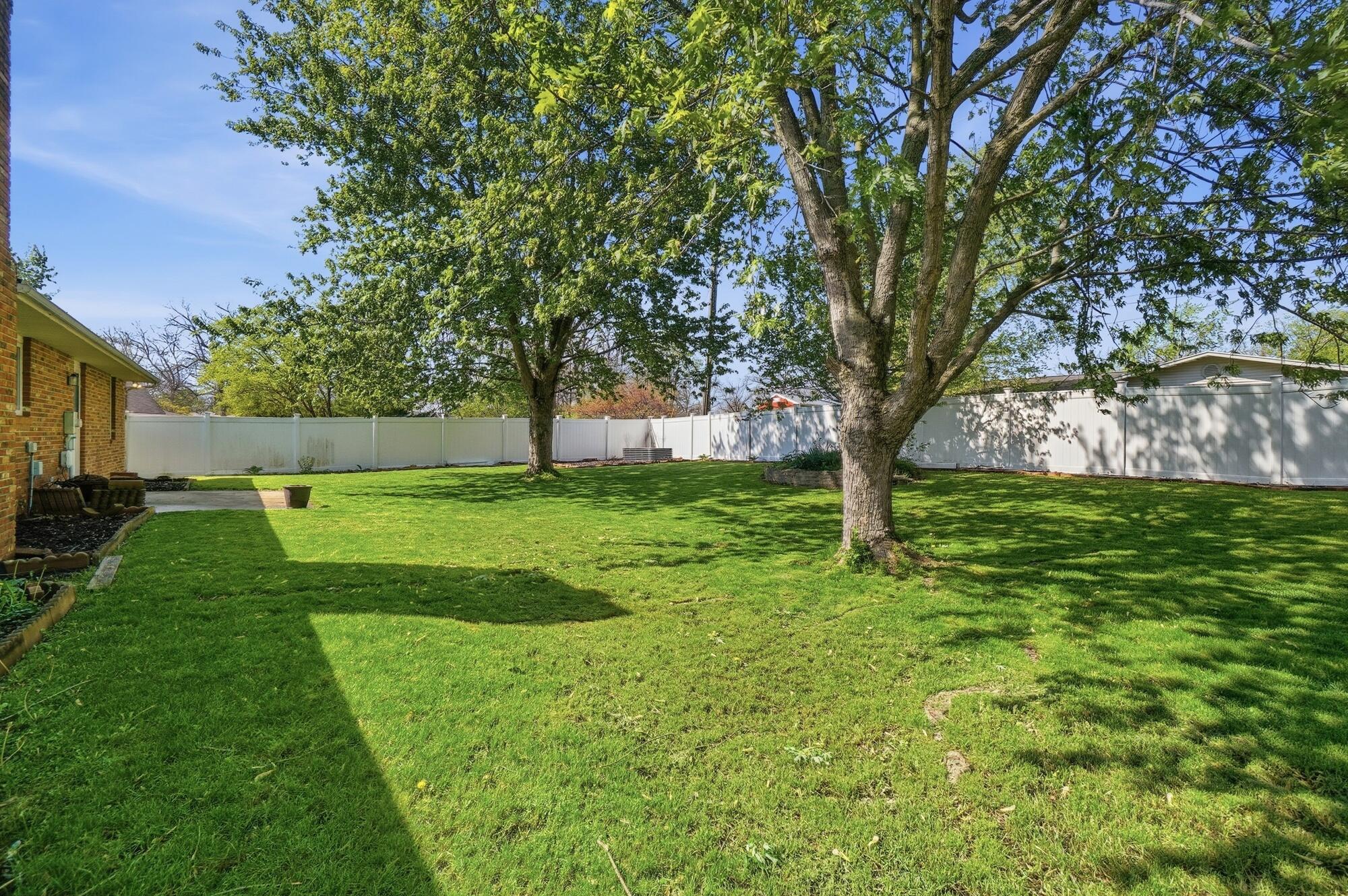 833 Glyncrest Drive, Wapakoneta, Ohio 45895