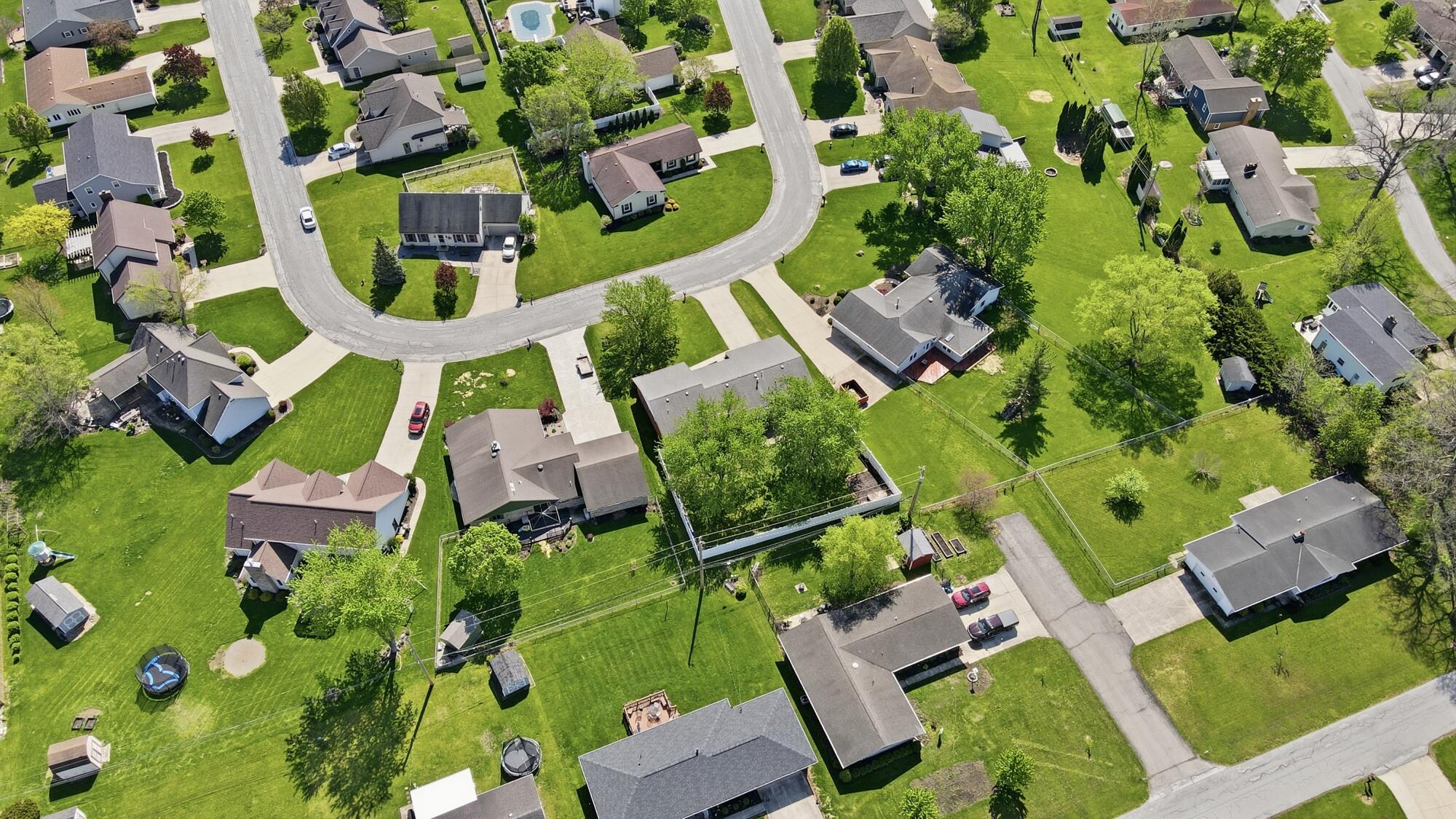 833 Glyncrest Drive, Wapakoneta, Ohio 45895