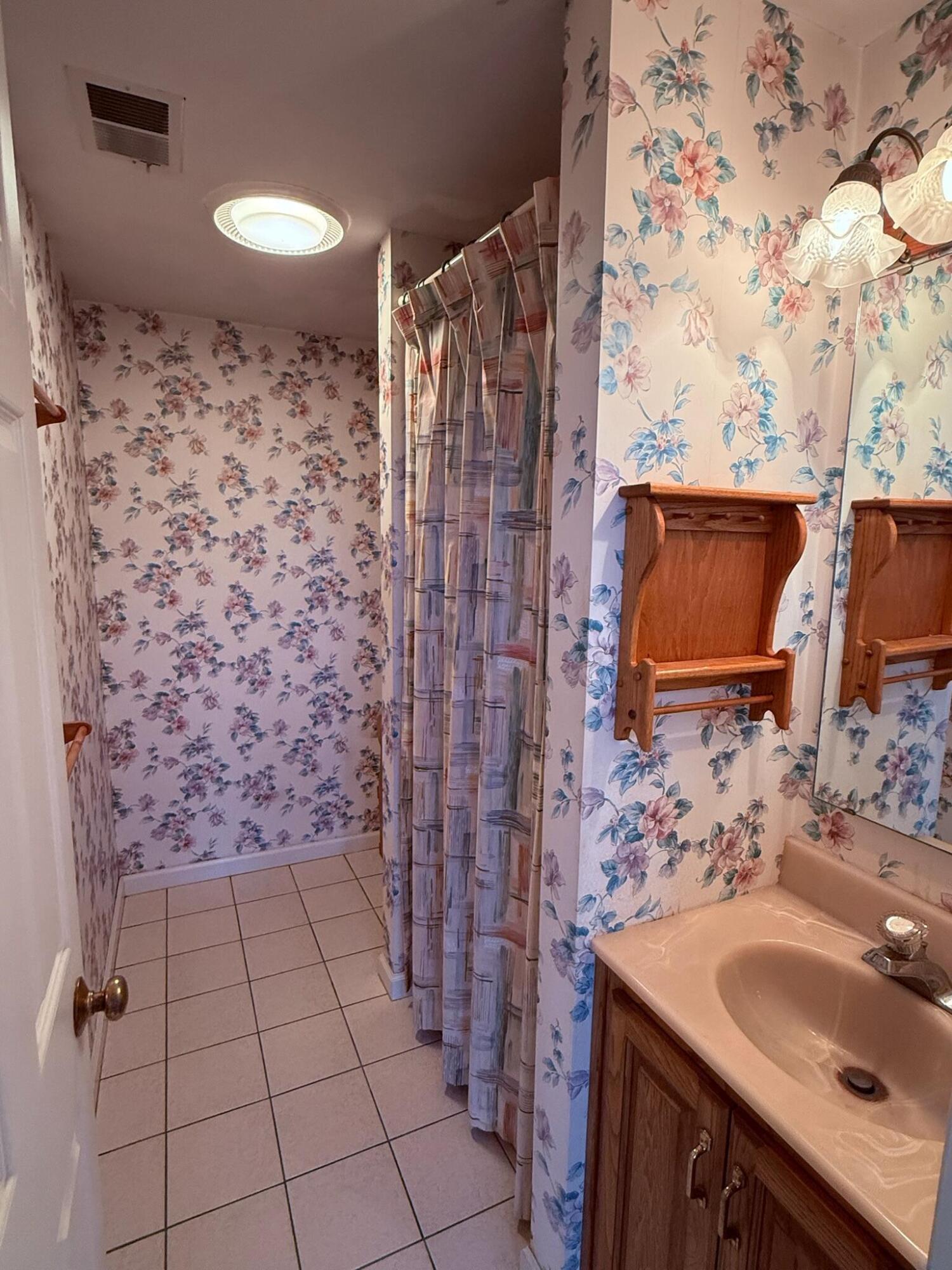 15433 Ramga Road, Wapakoneta, Ohio 45895