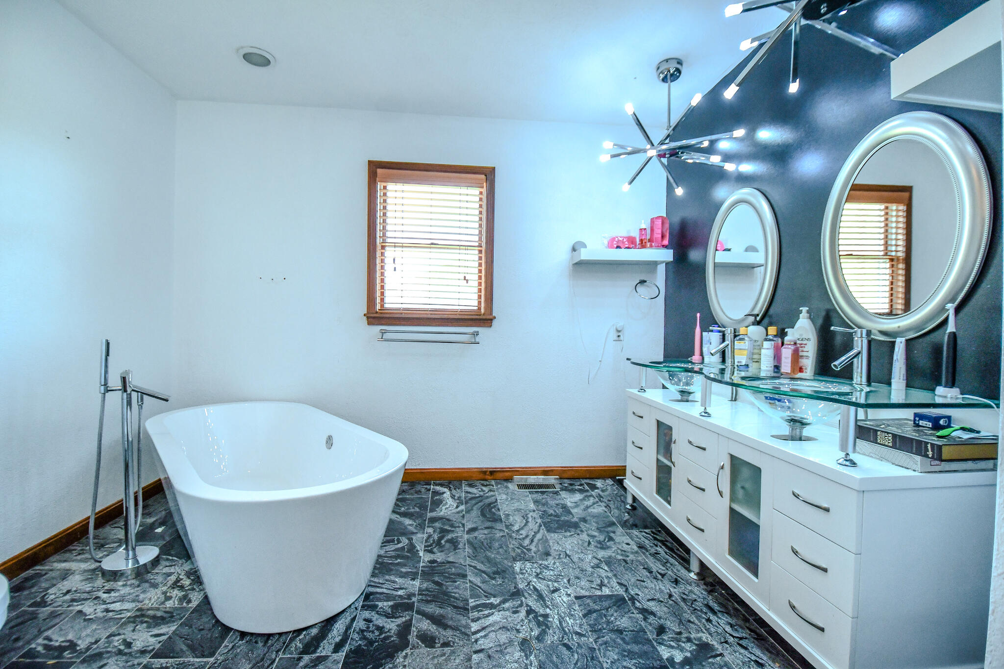 790 Chaucer Lane, Tipp City, Ohio 45371