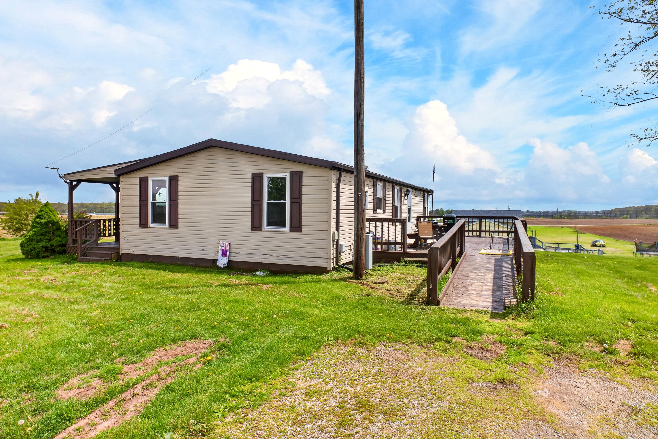 1810 TR 130, Harrod, Ohio 45850