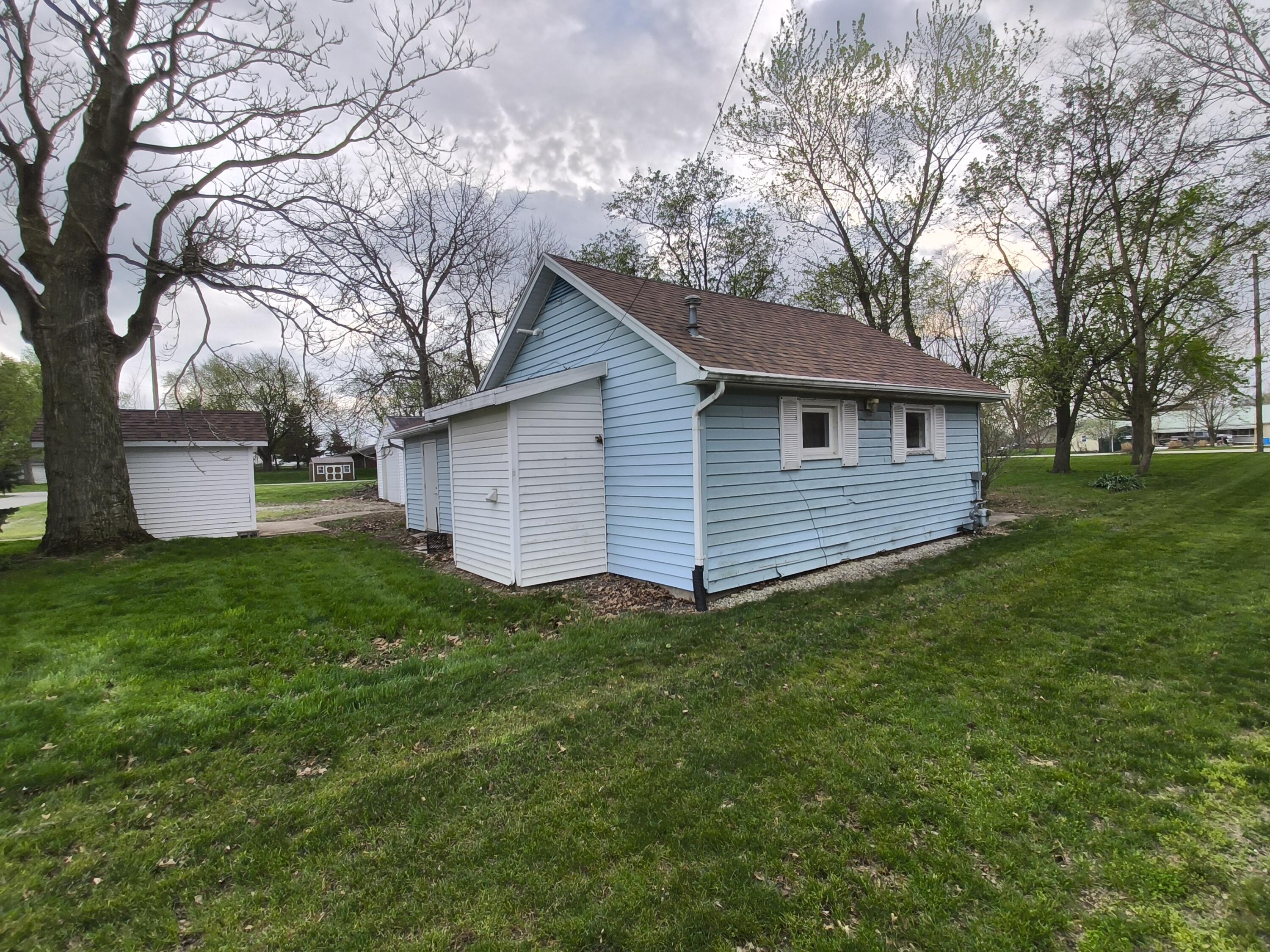 34 High Street, Montezuma, Ohio 45866