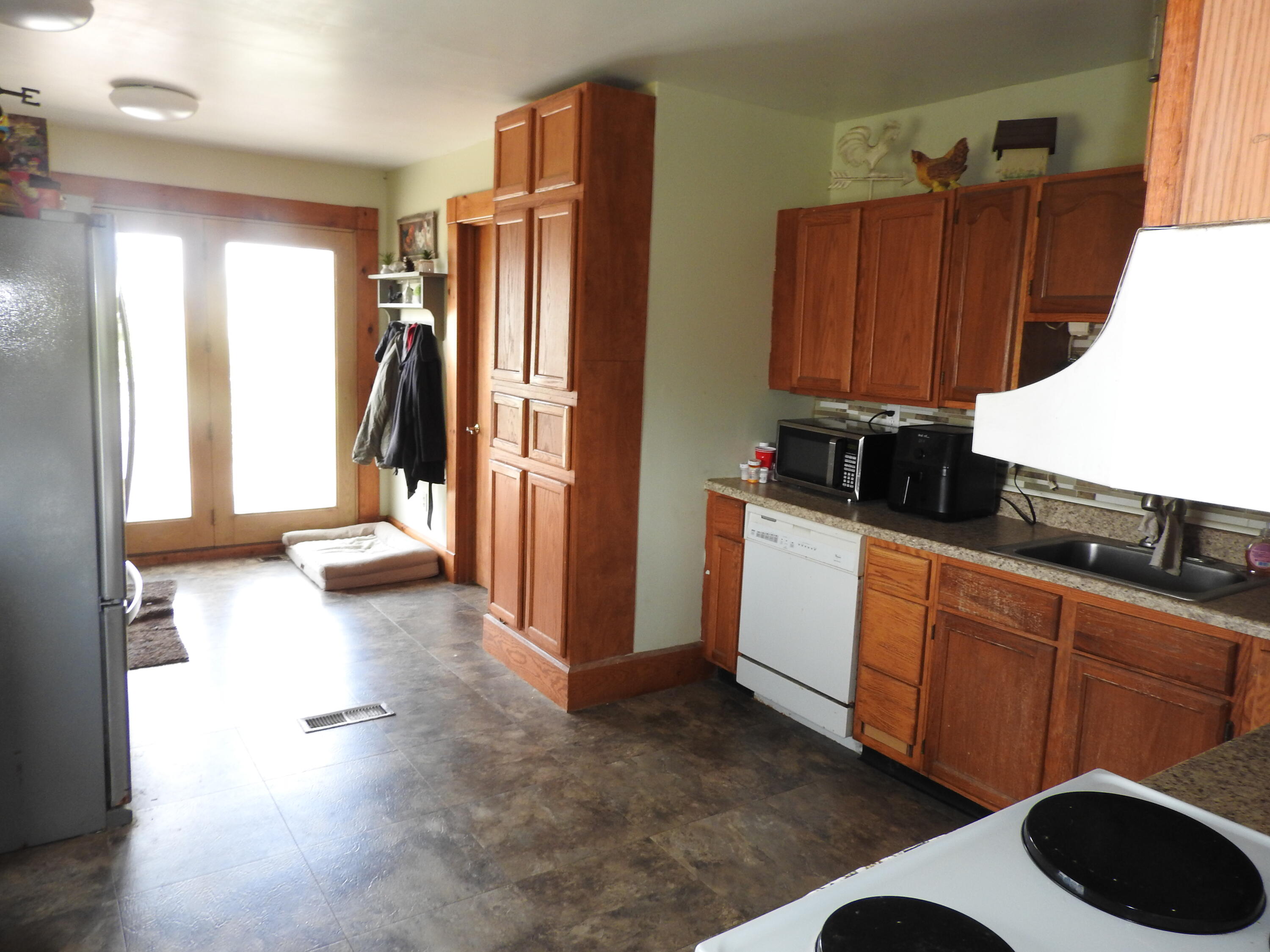 2105 Loy Road, Piqua, Ohio 45356