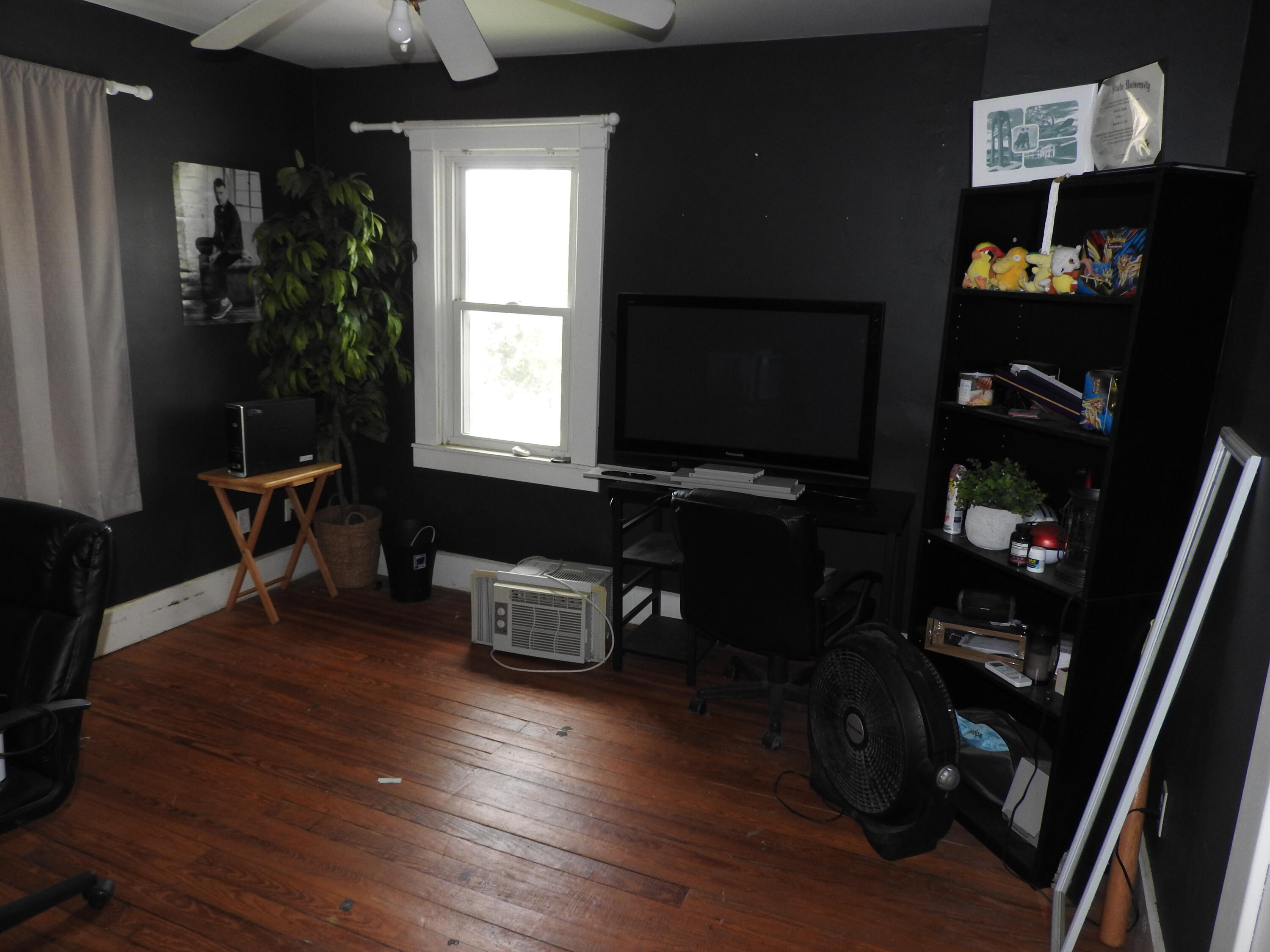 2105 Loy Road, Piqua, Ohio 45356