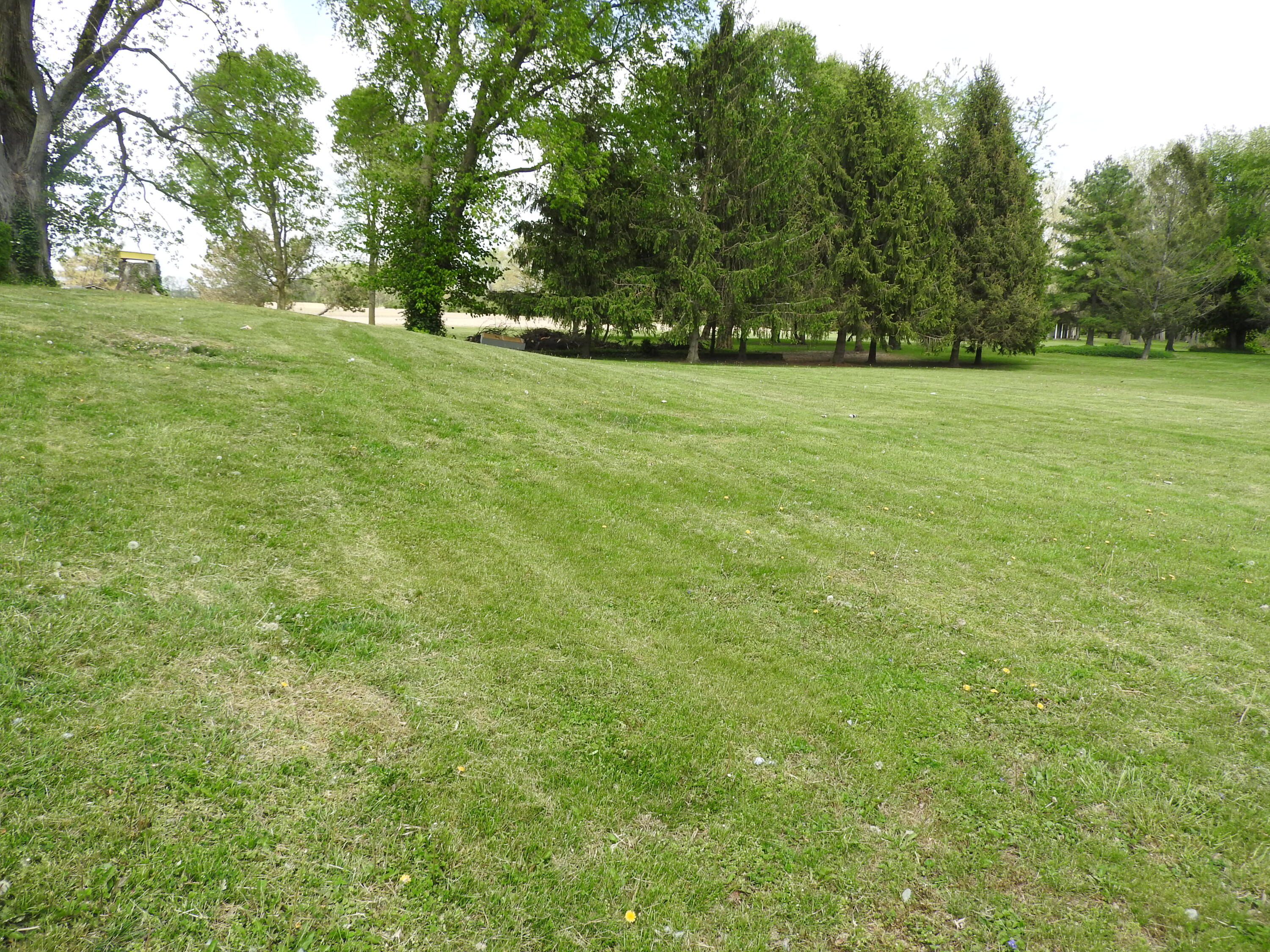 2105 Loy Road, Piqua, Ohio 45356