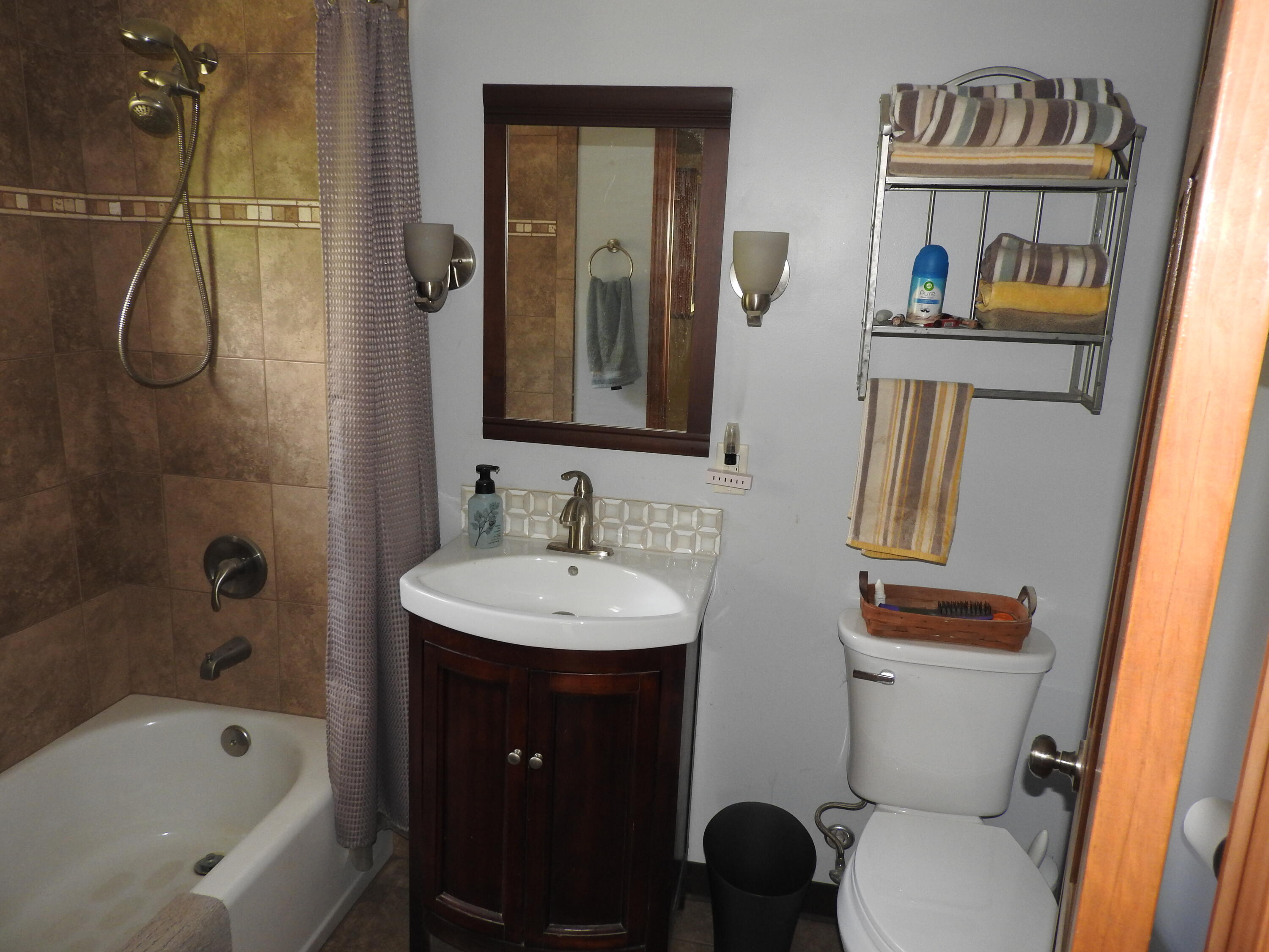 2185 Loy Road, Piqua, Ohio 45356