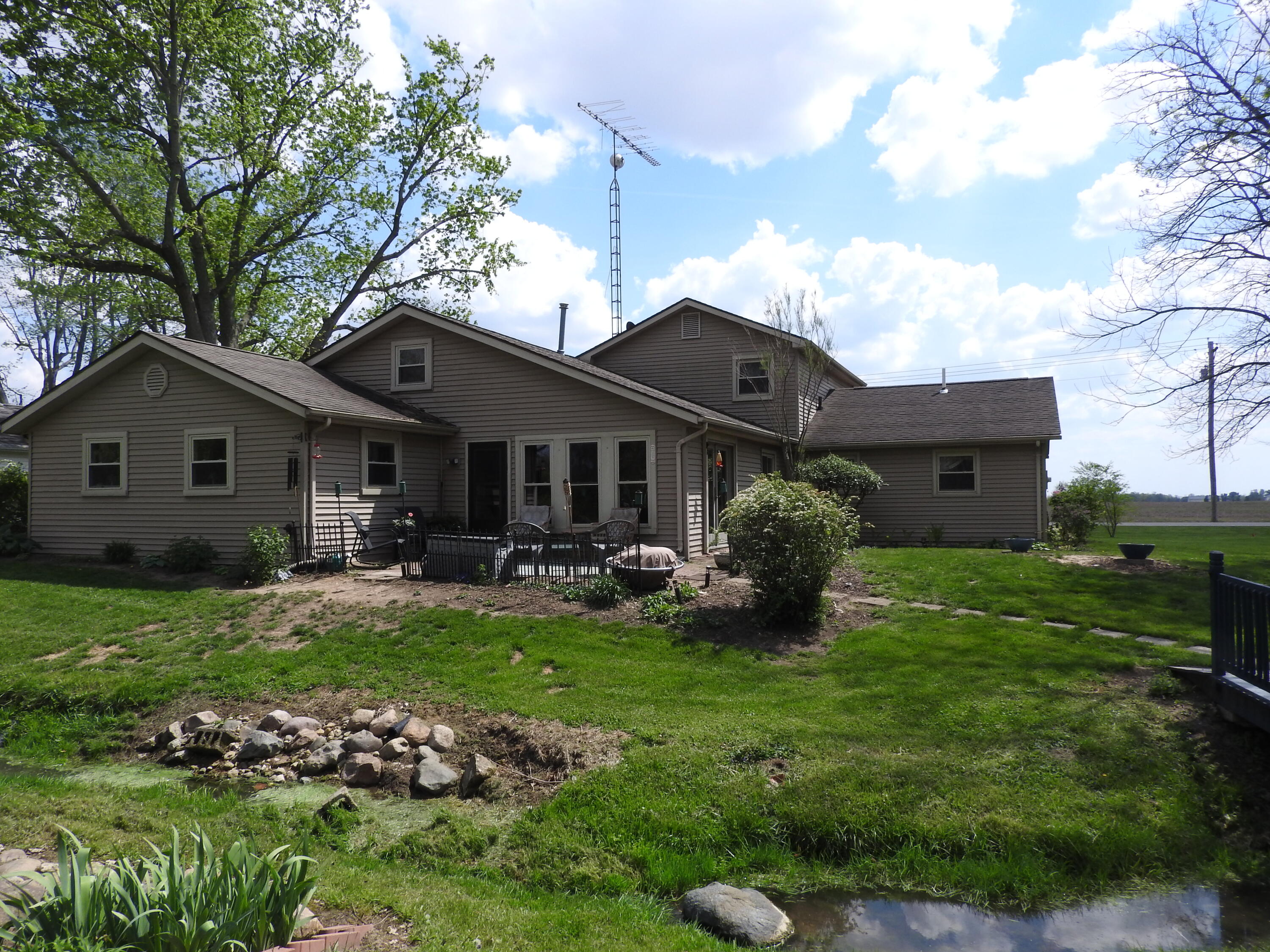 2185 Loy Road, Piqua, Ohio 45356