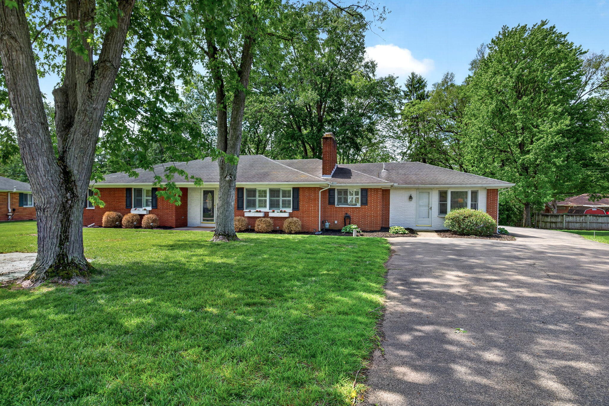 1073 Tralee Trail, Beavercreek, Ohio 45430