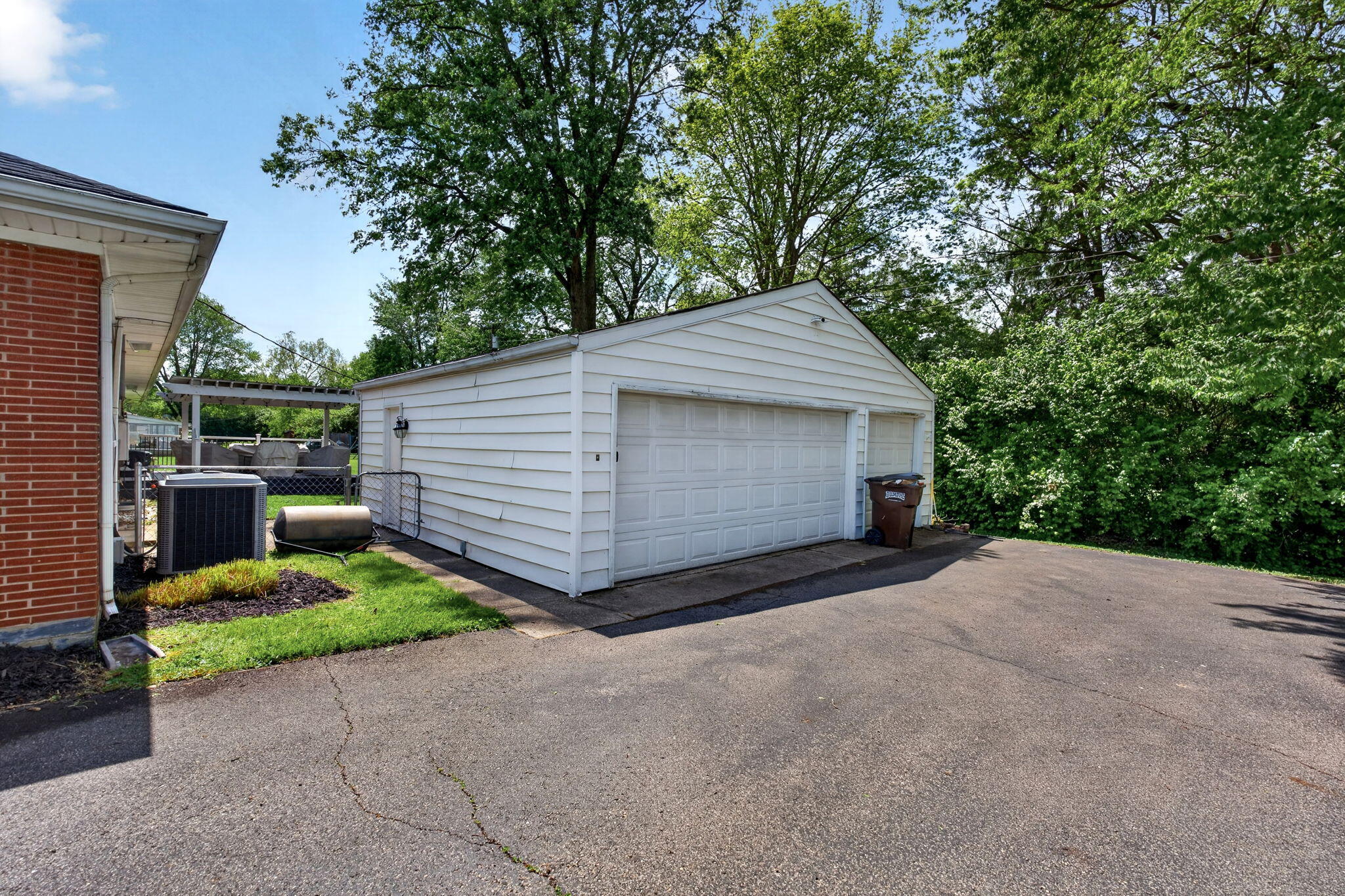 1073 Tralee Trail, Beavercreek, Ohio 45430